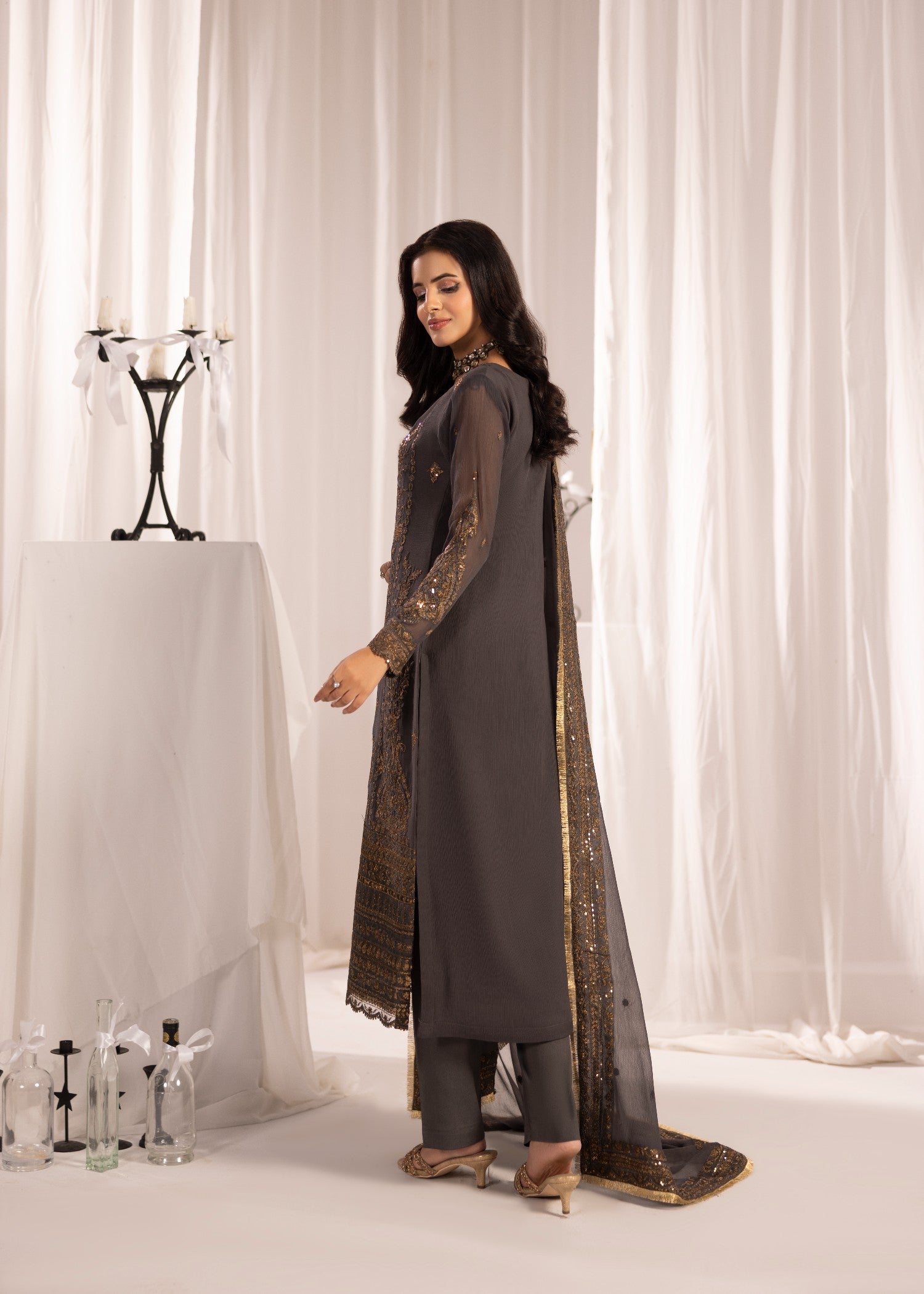 bemberg crinkle chiffon Kurta Set in Dark grey