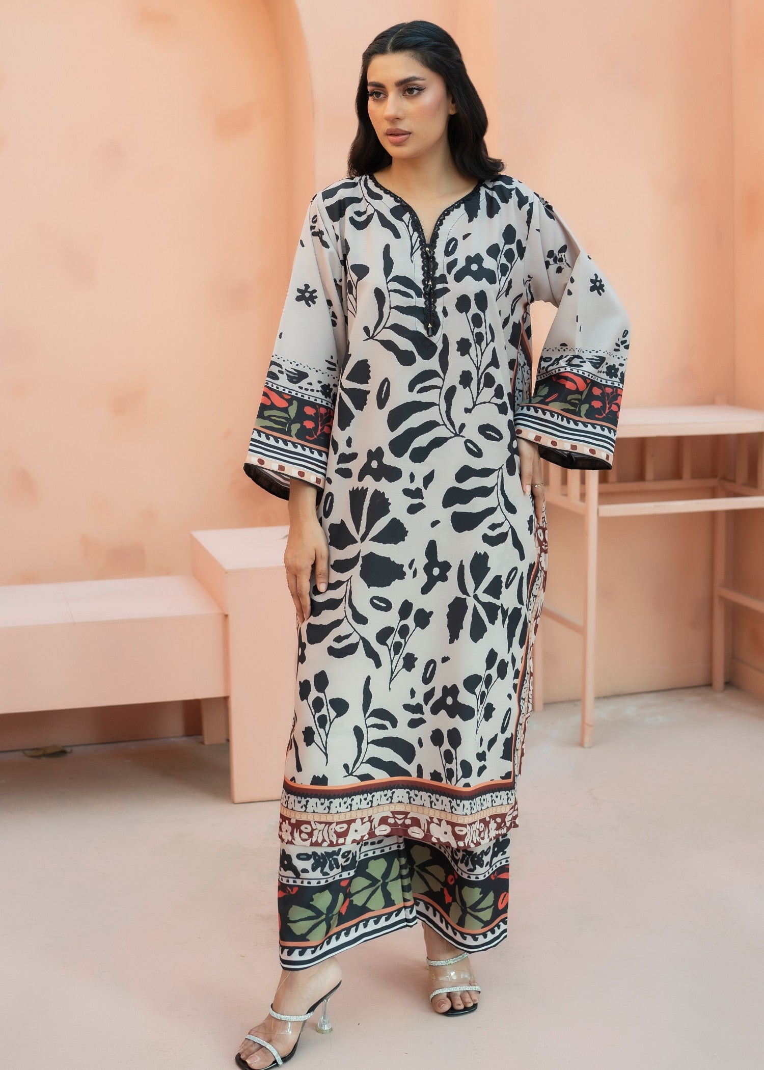 poly lawn Kurta Set in Black, floral white