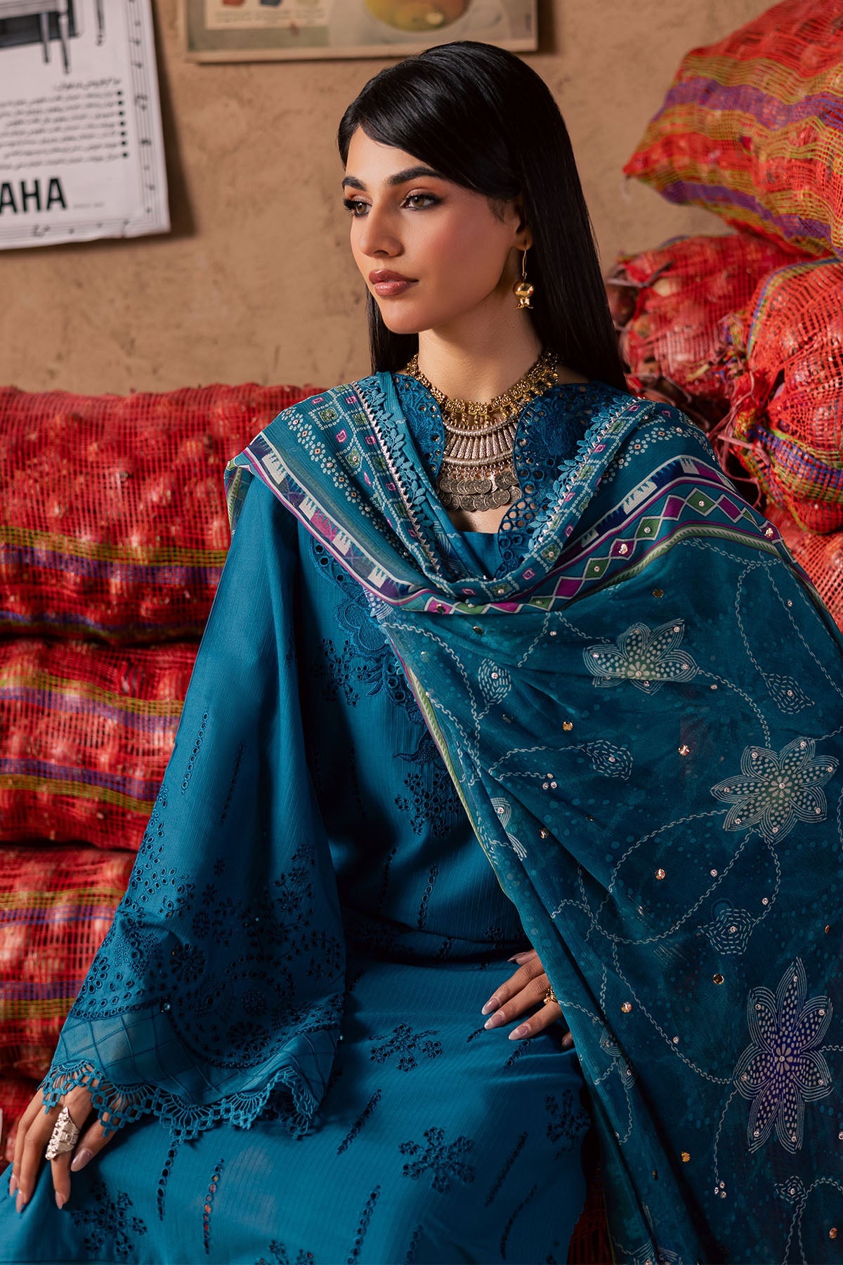 Bazaar Lawn – NE-242