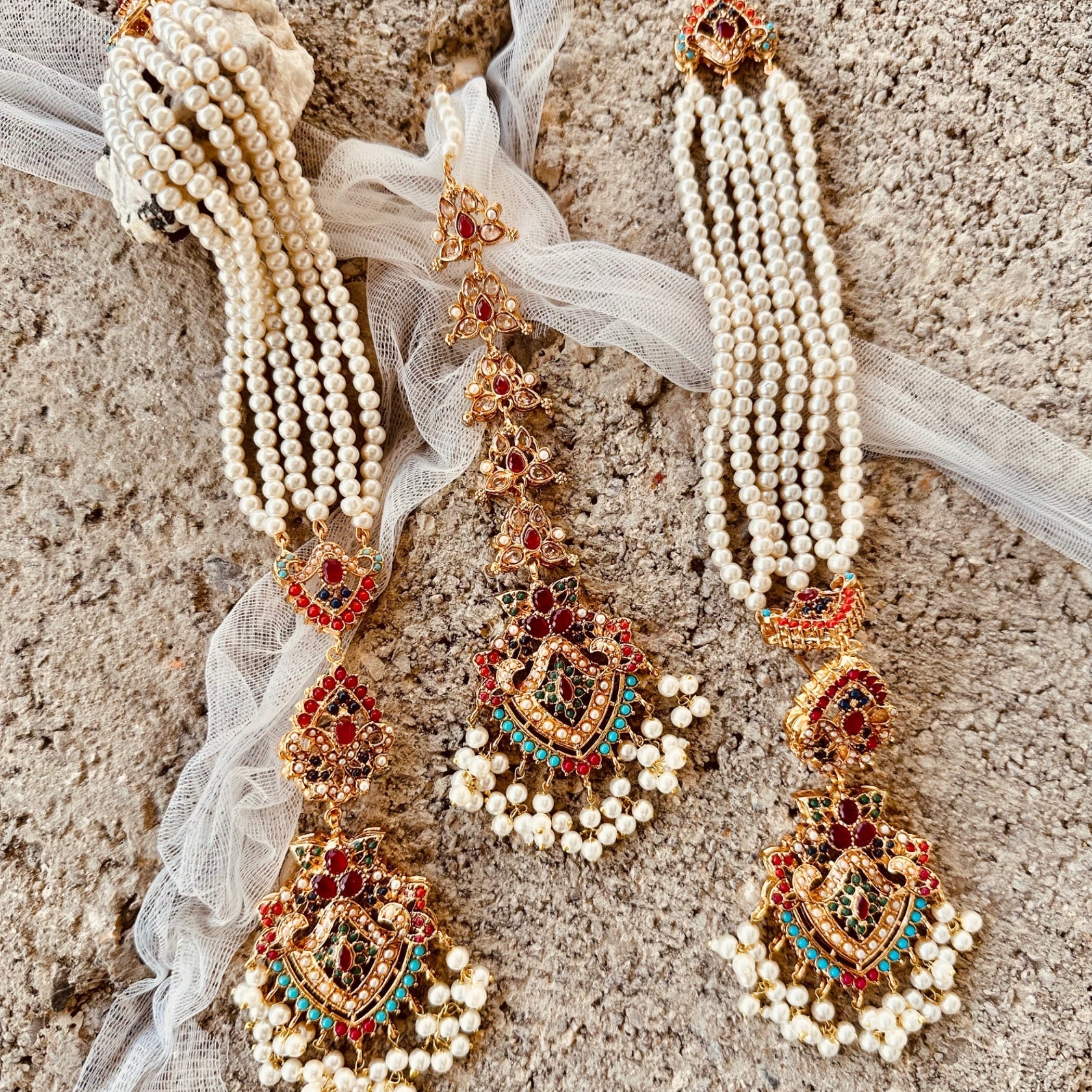 Jewelry Set in Multi Color by - Trendy Women Jewelry Set SDP2104
