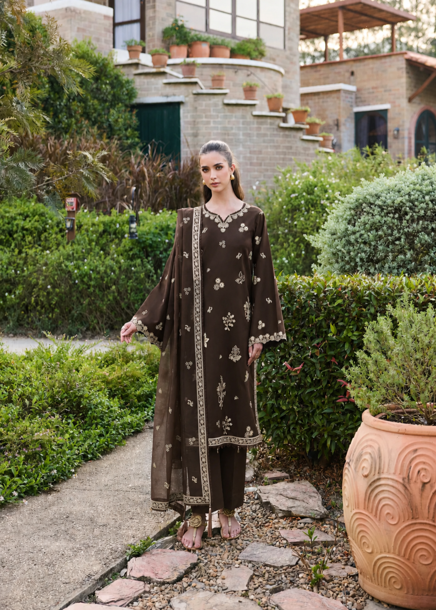 linen Kurta Set in Dark brown