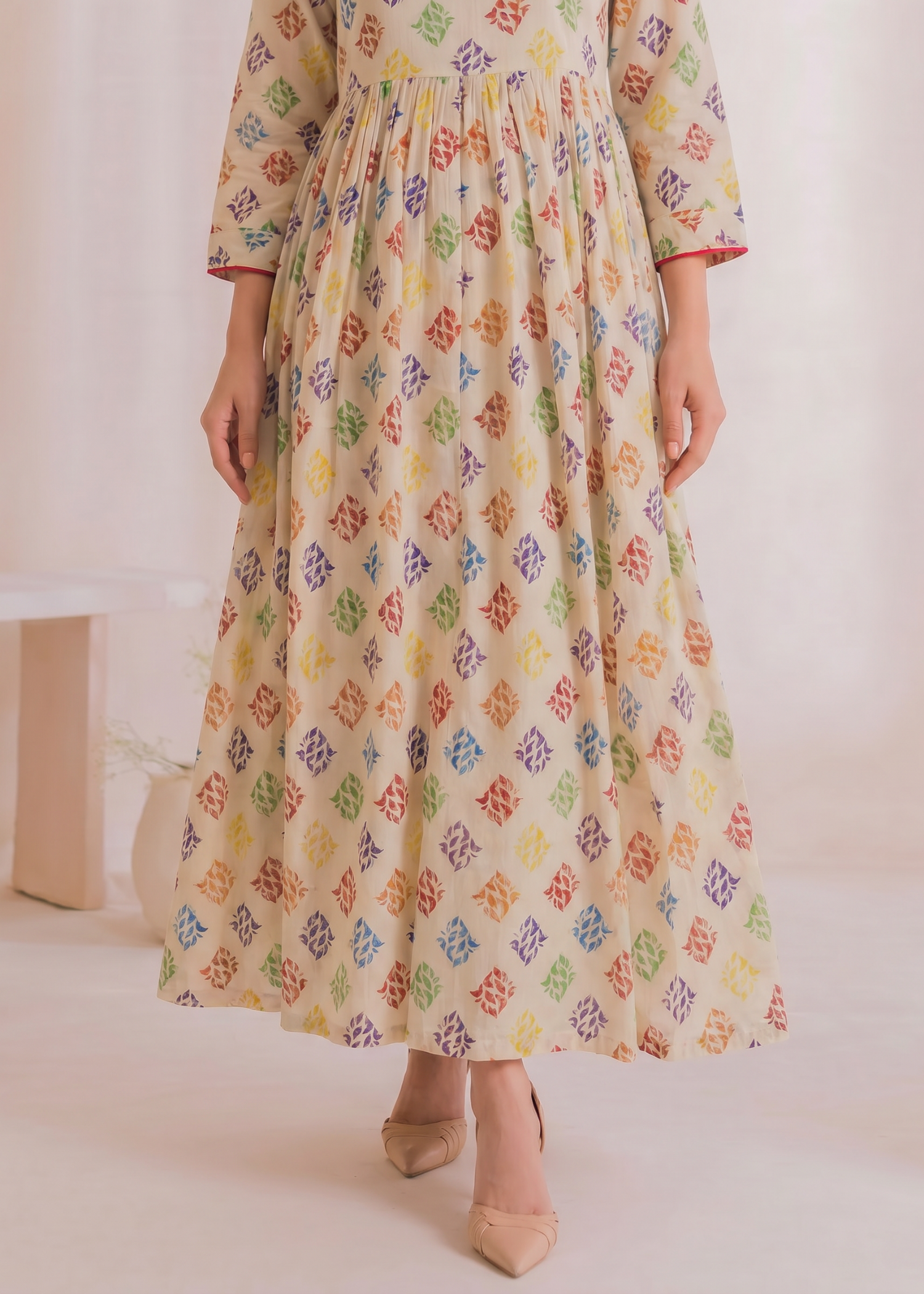 lawn Maxi in Antique white