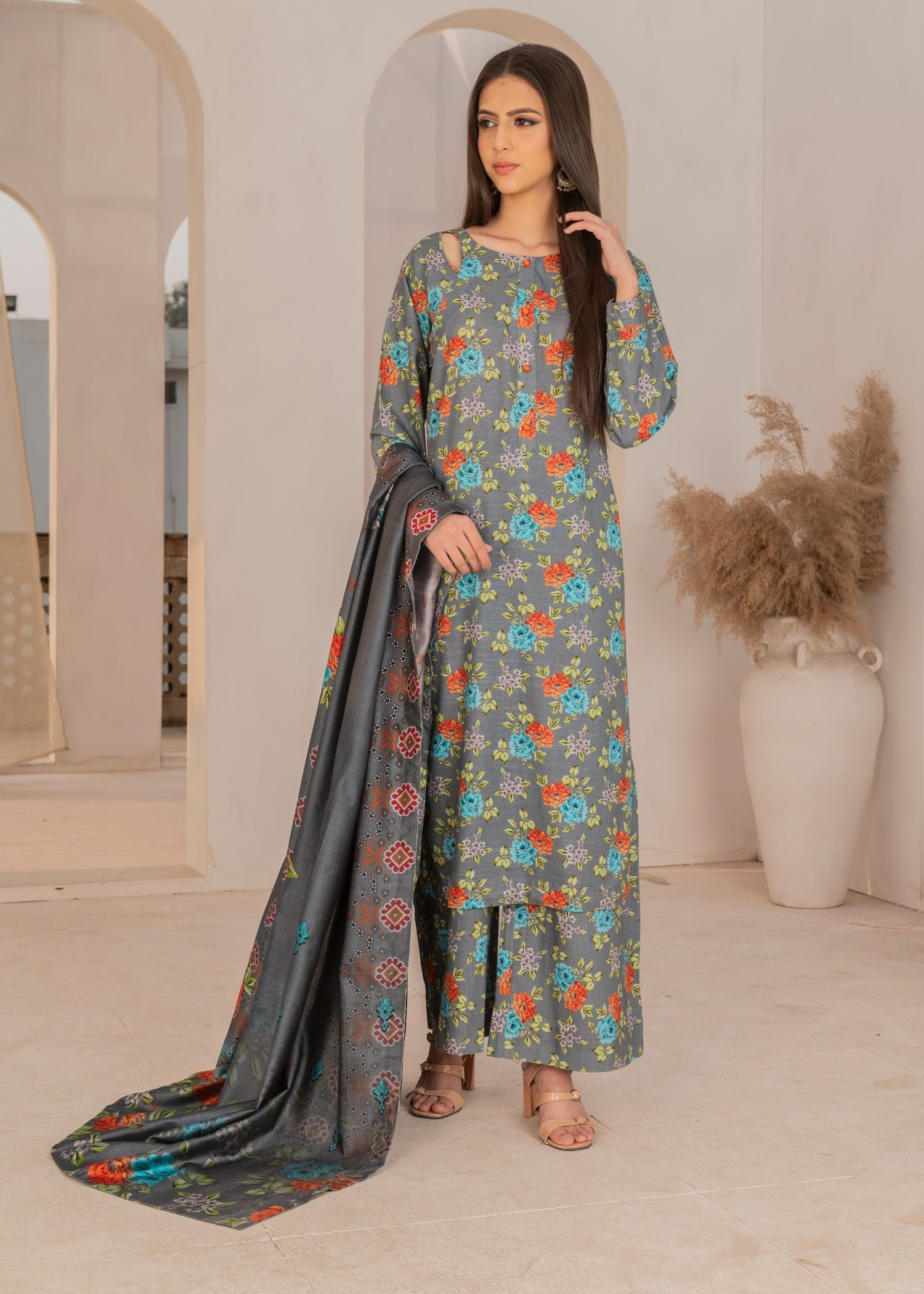 khaddar Kurta Set in Slate grey