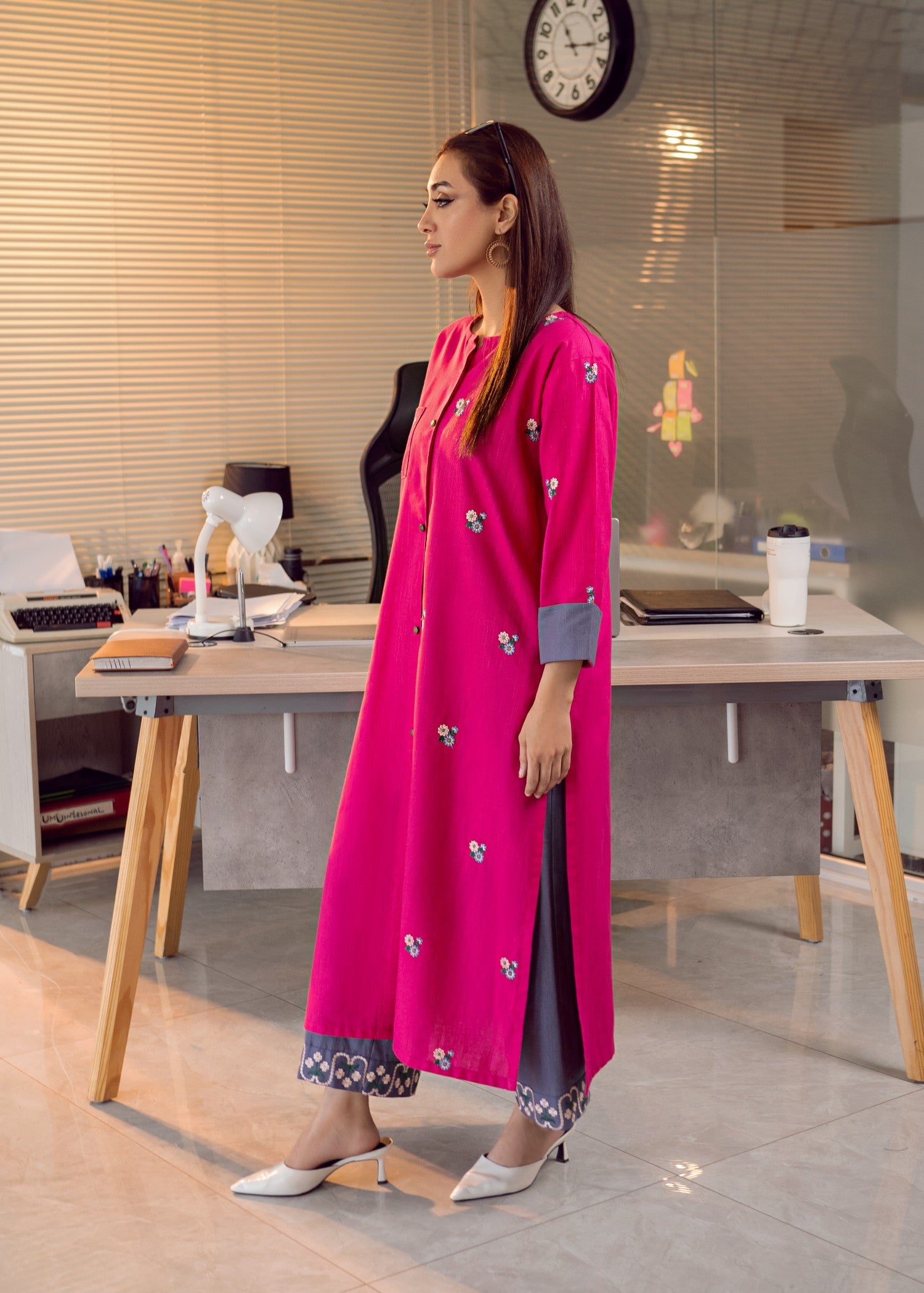 slub khaddar Kurta Set in Magenta, grey