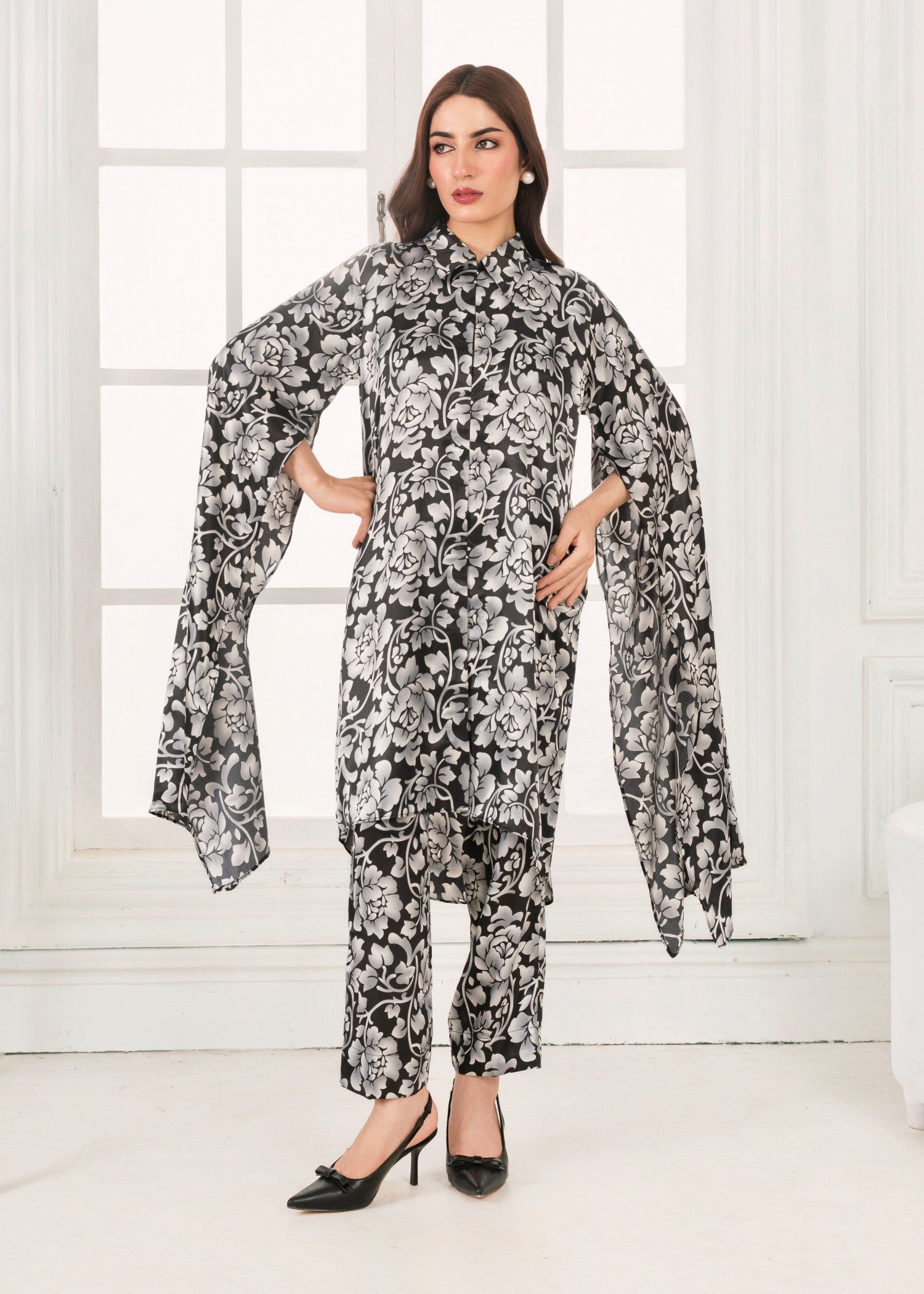 charmuse/shamooz Co Ord Sets in Ebony
