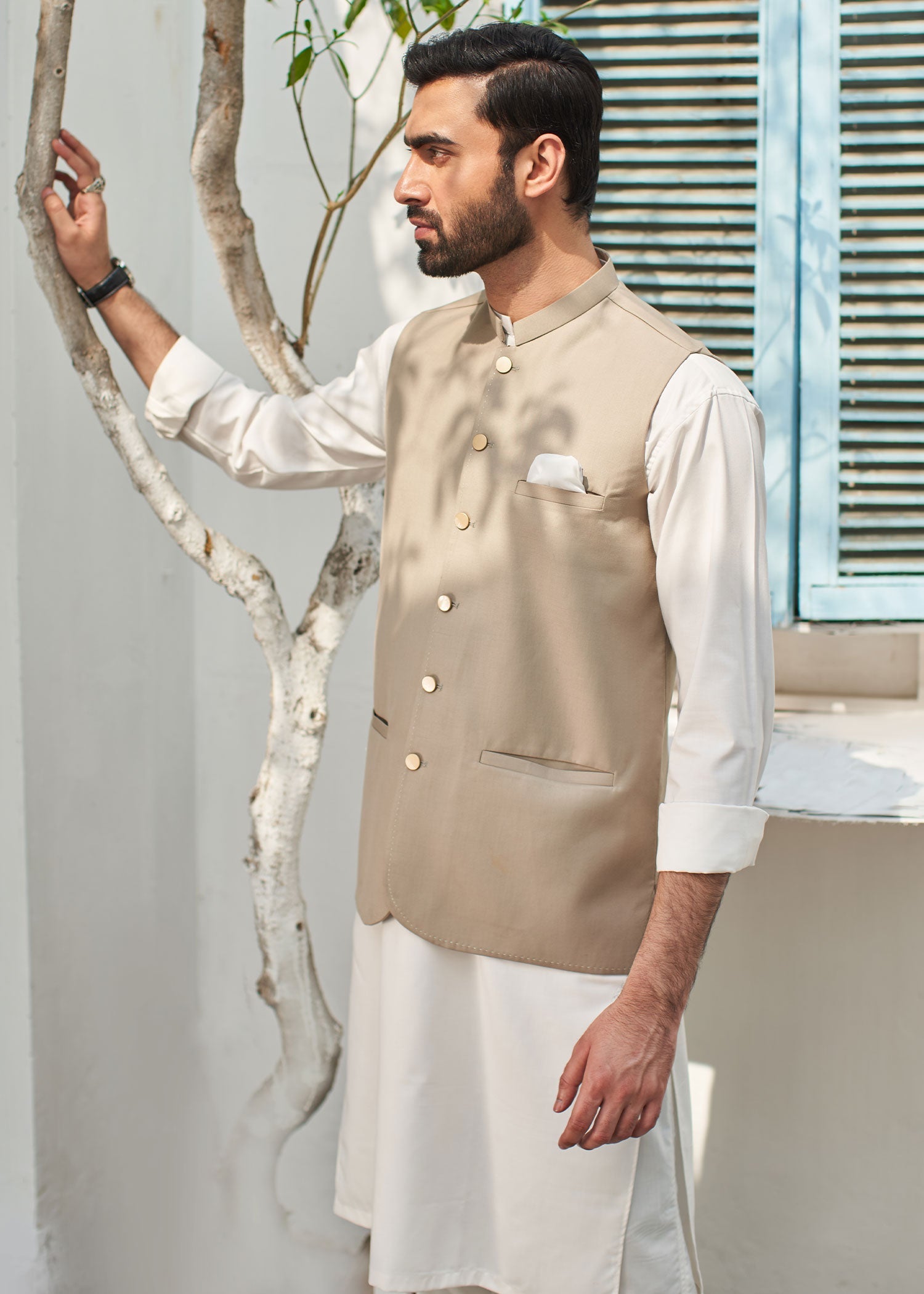 wash & wear Waistcoat in Beige