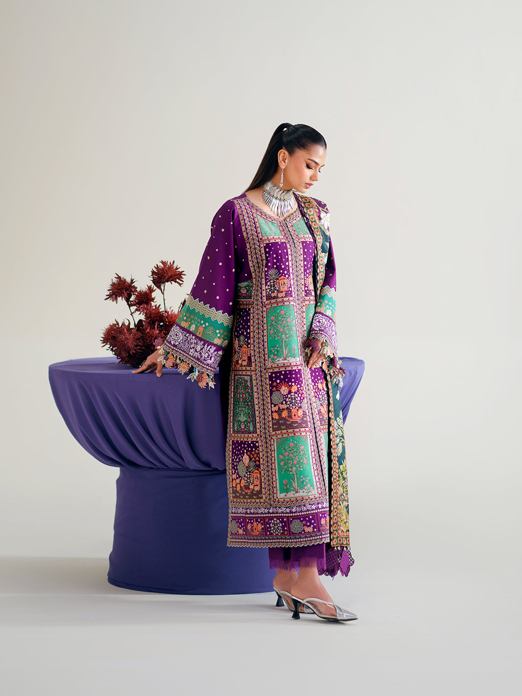 Amour Luxury Lawn – 186-A
