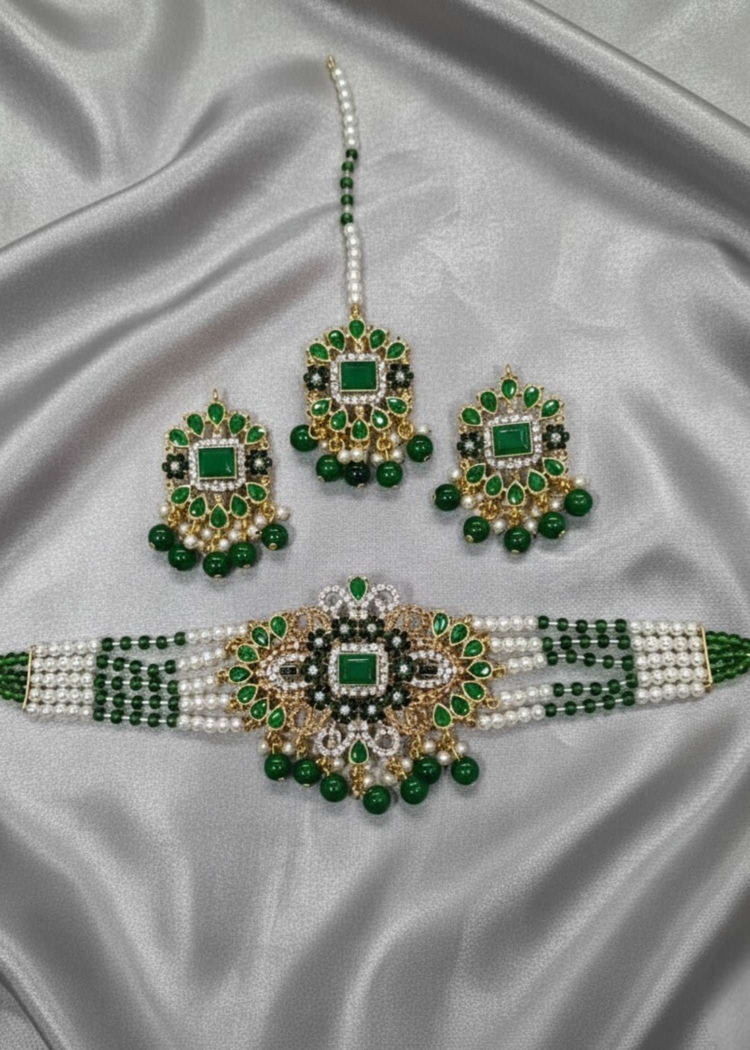 Choker in Emerald green Color by - Trendy Women Choker SRL6775