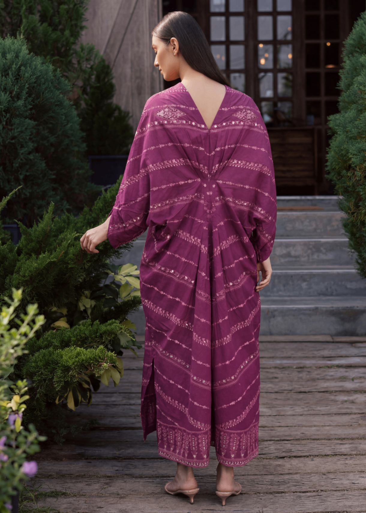 lawn Kaftan in Magenta haze