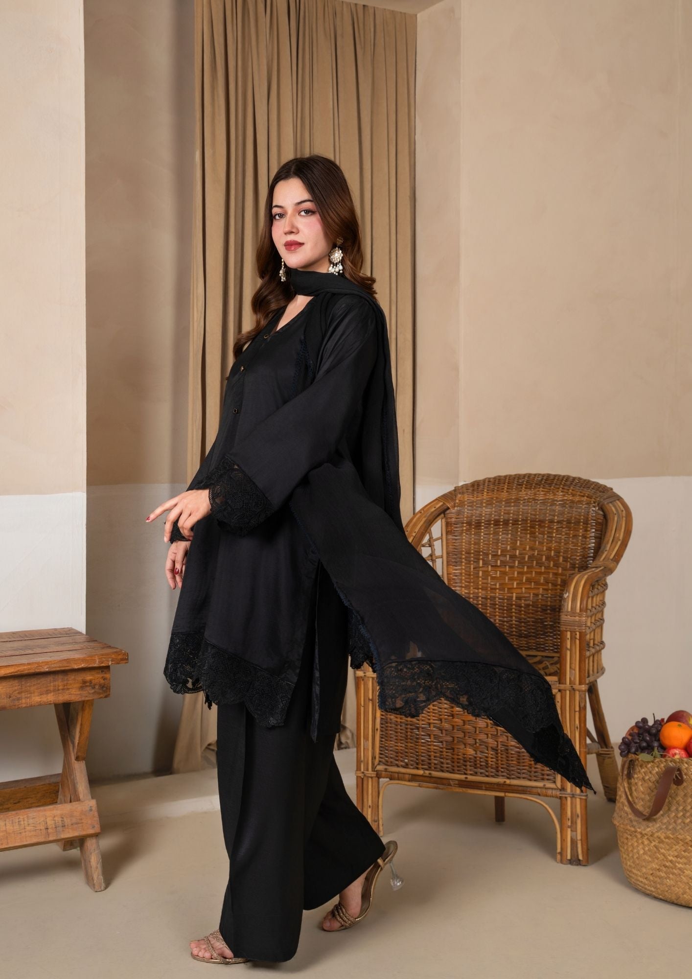 viscose raw silk Kurta Set in Black
