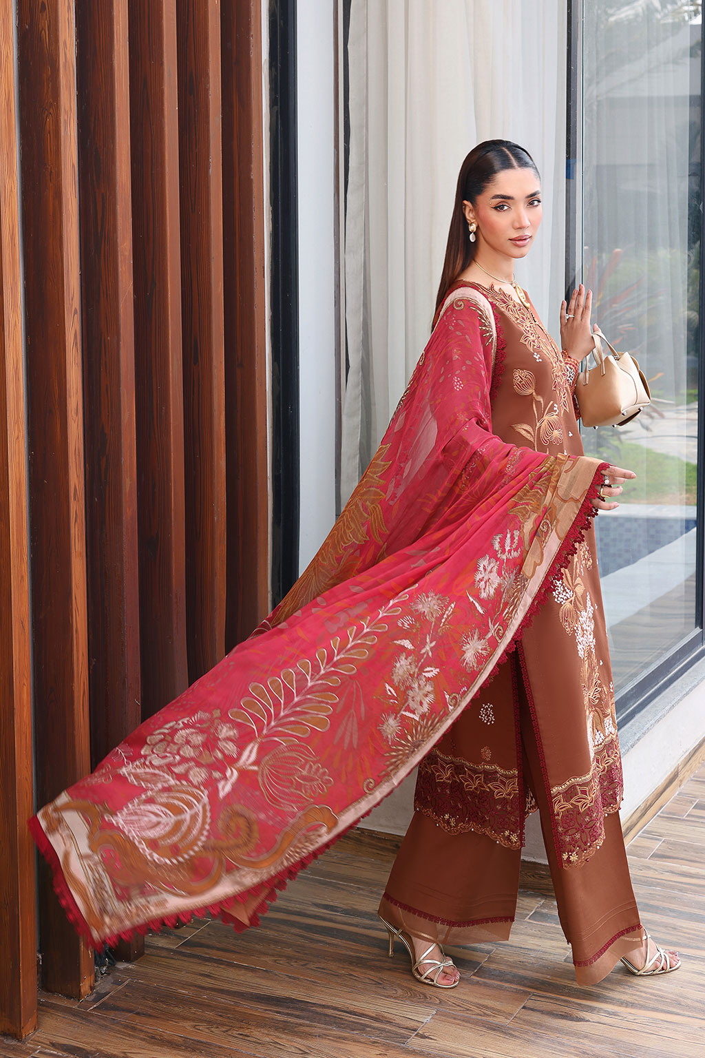 Andaaz Luxury Lawn – Z-1401