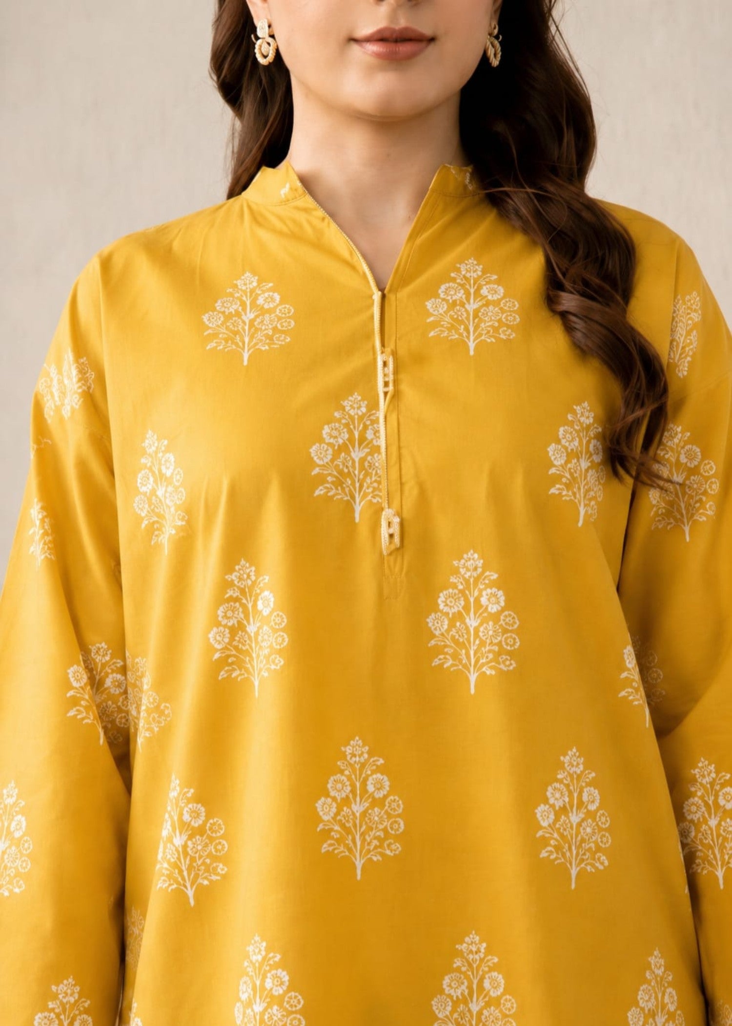 lawn cotton Kurta Set in White, mustard