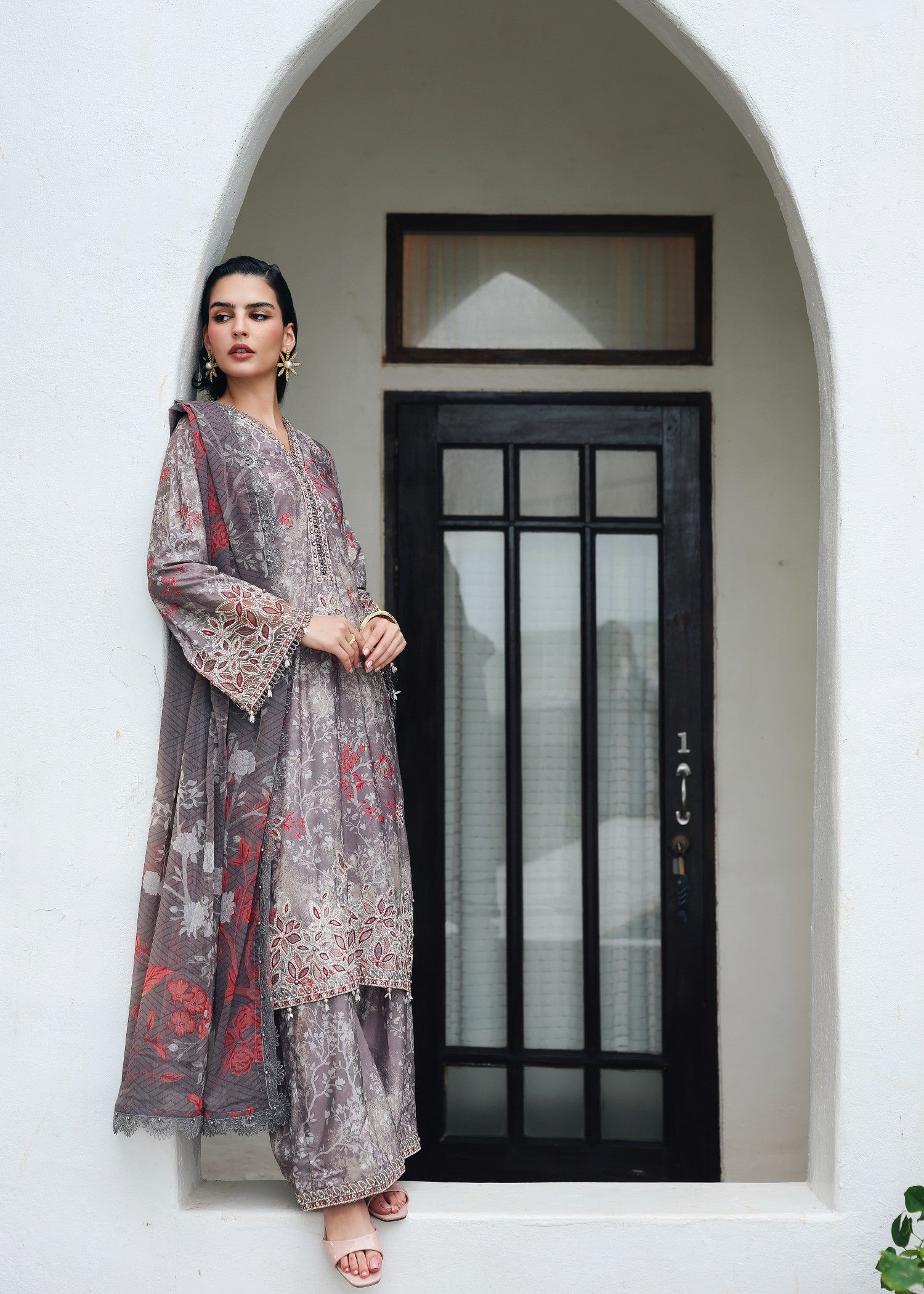 crepe silk Kurta Set in Multi