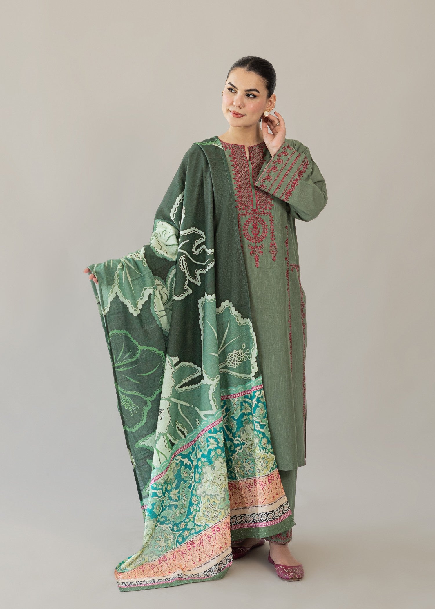 slub khaddar Kurta Set in Shocking pink, moss green