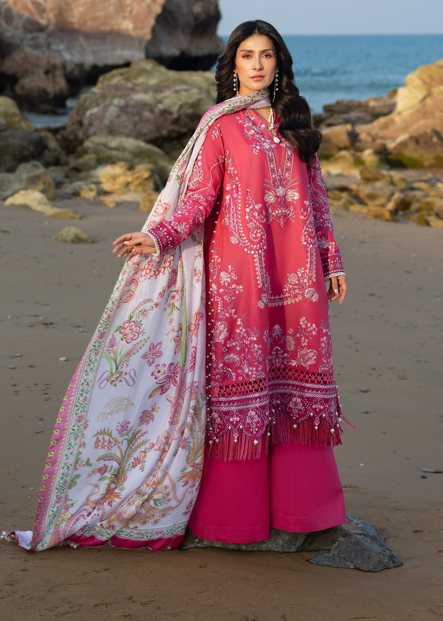 Festive Luxury Lawn – Gulrukh