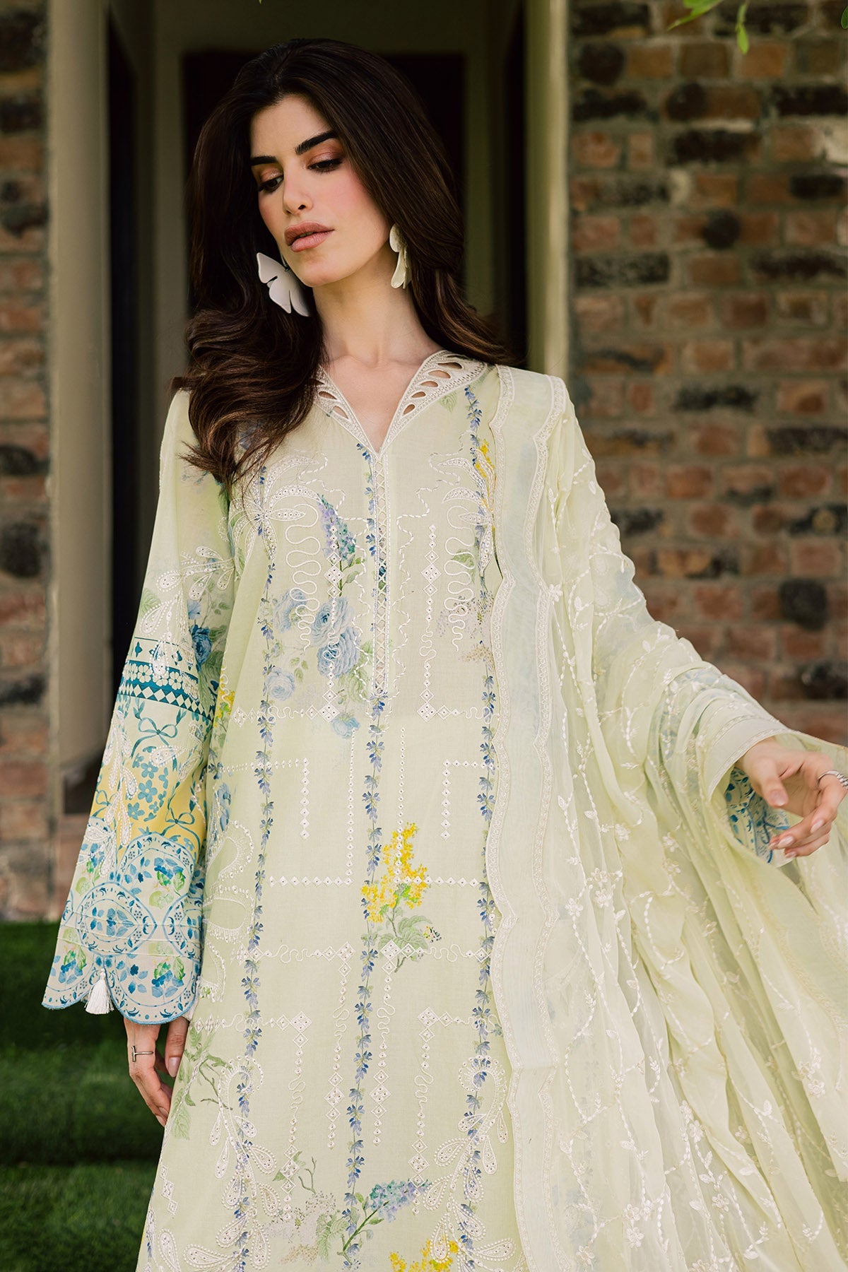 Lily May Lawn – NE-259