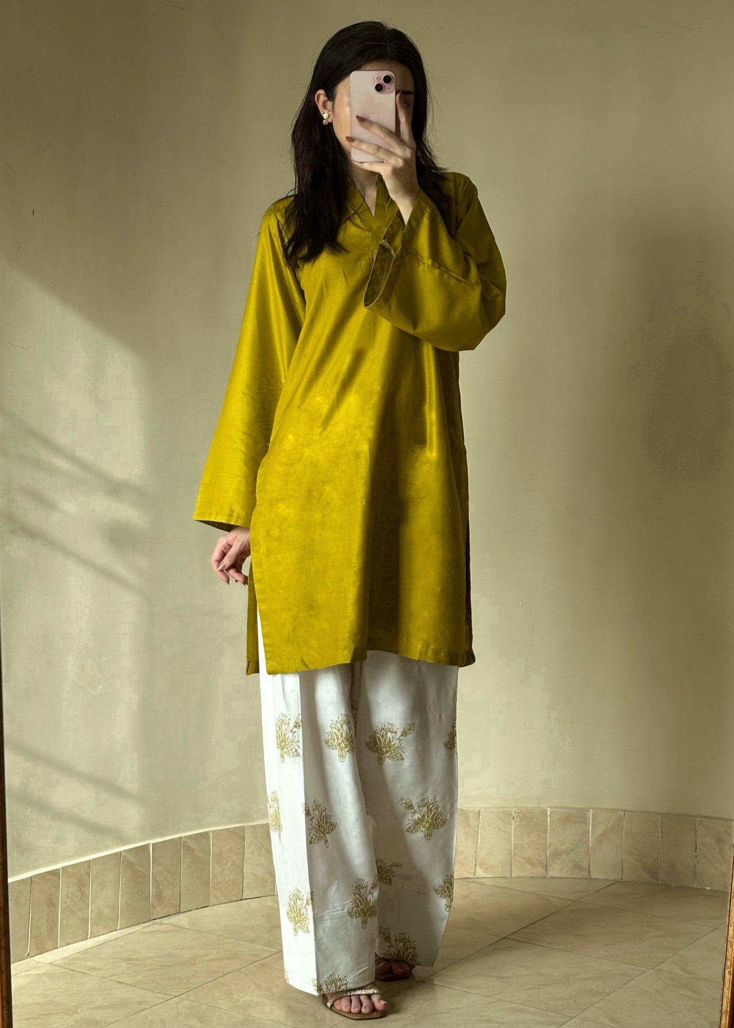arabic lawn Kurta Set in Apple green