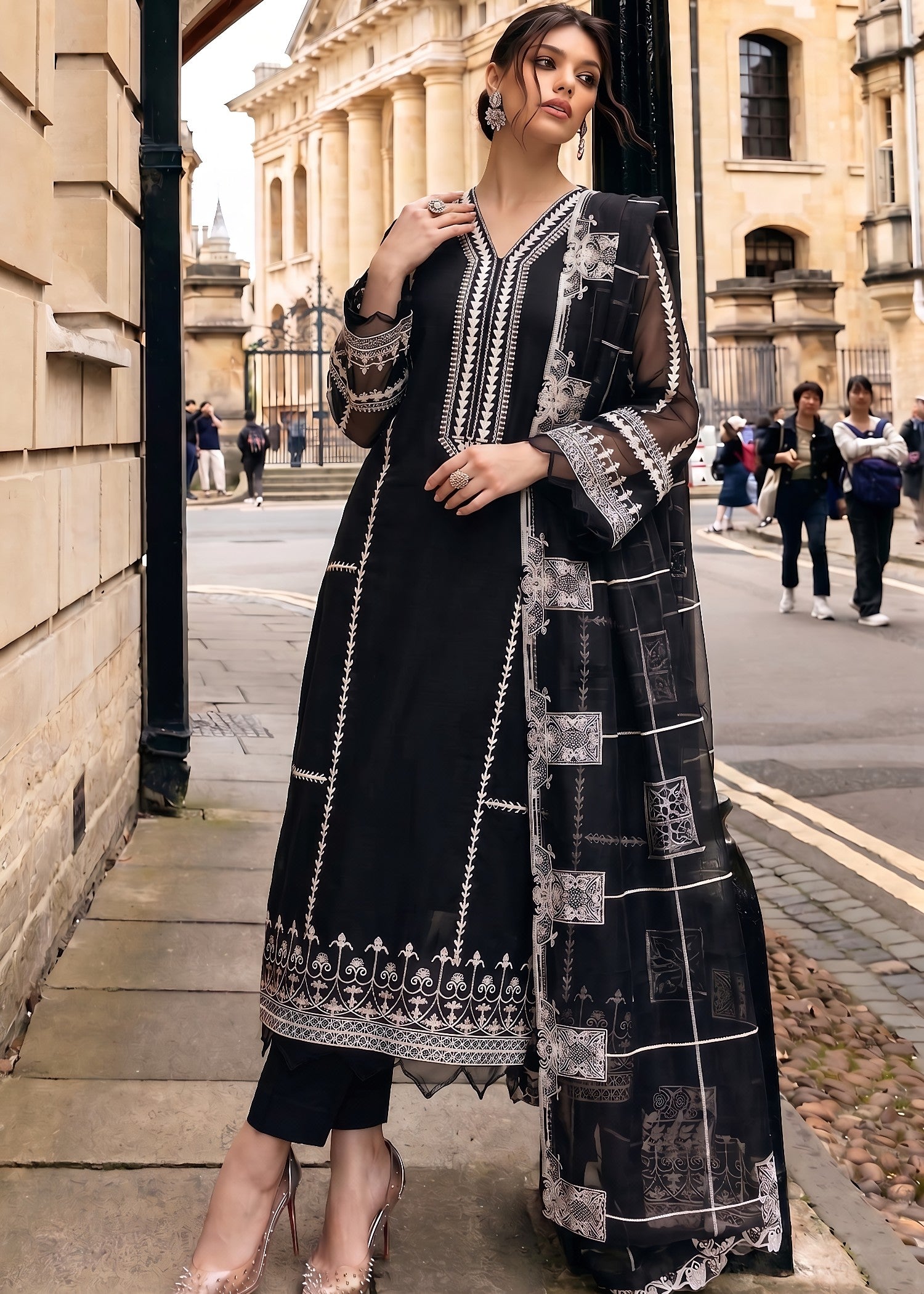 bemberg crinkle chiffon Kurta Set in Black