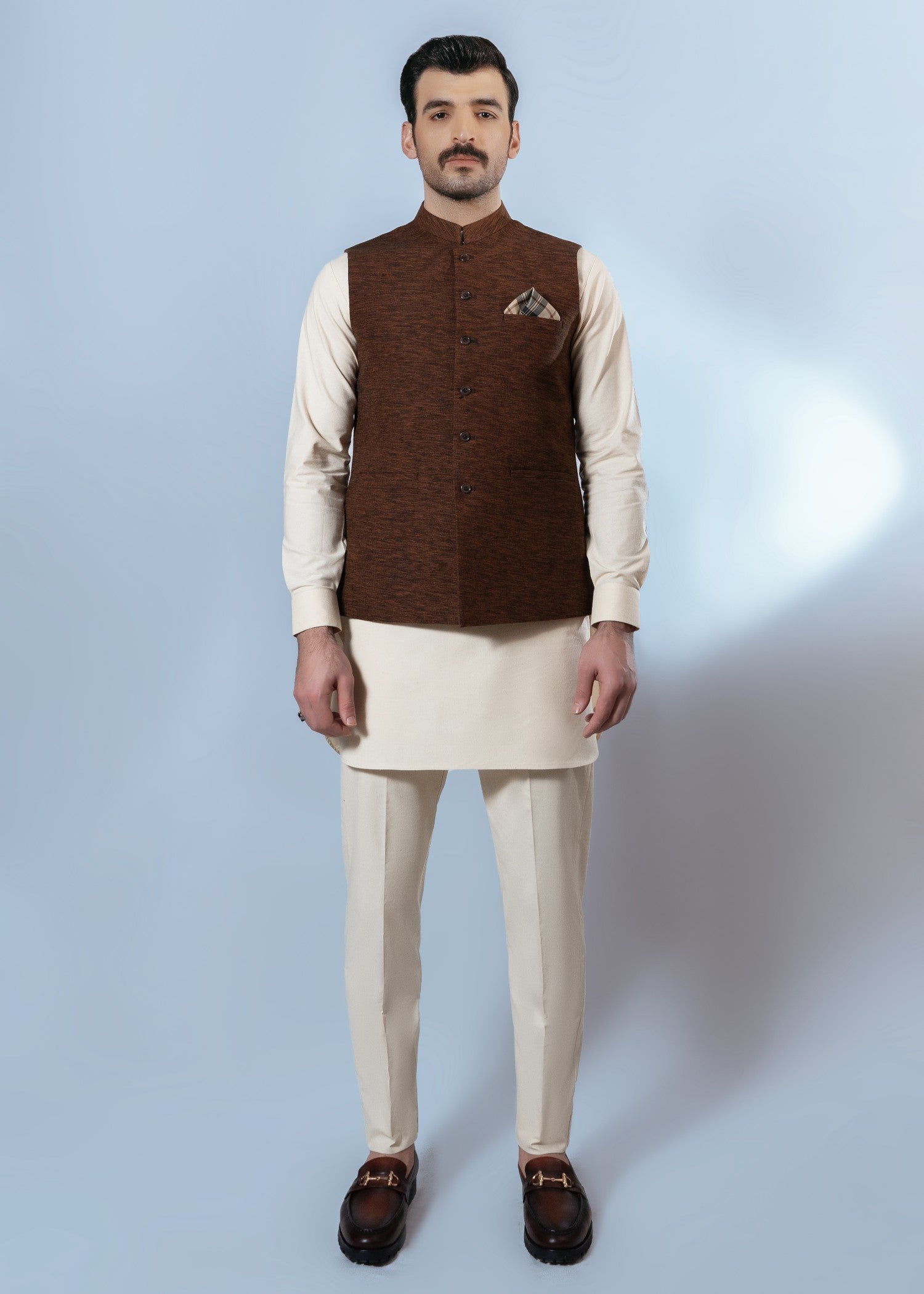 khaddar Waistcoat in Brown
