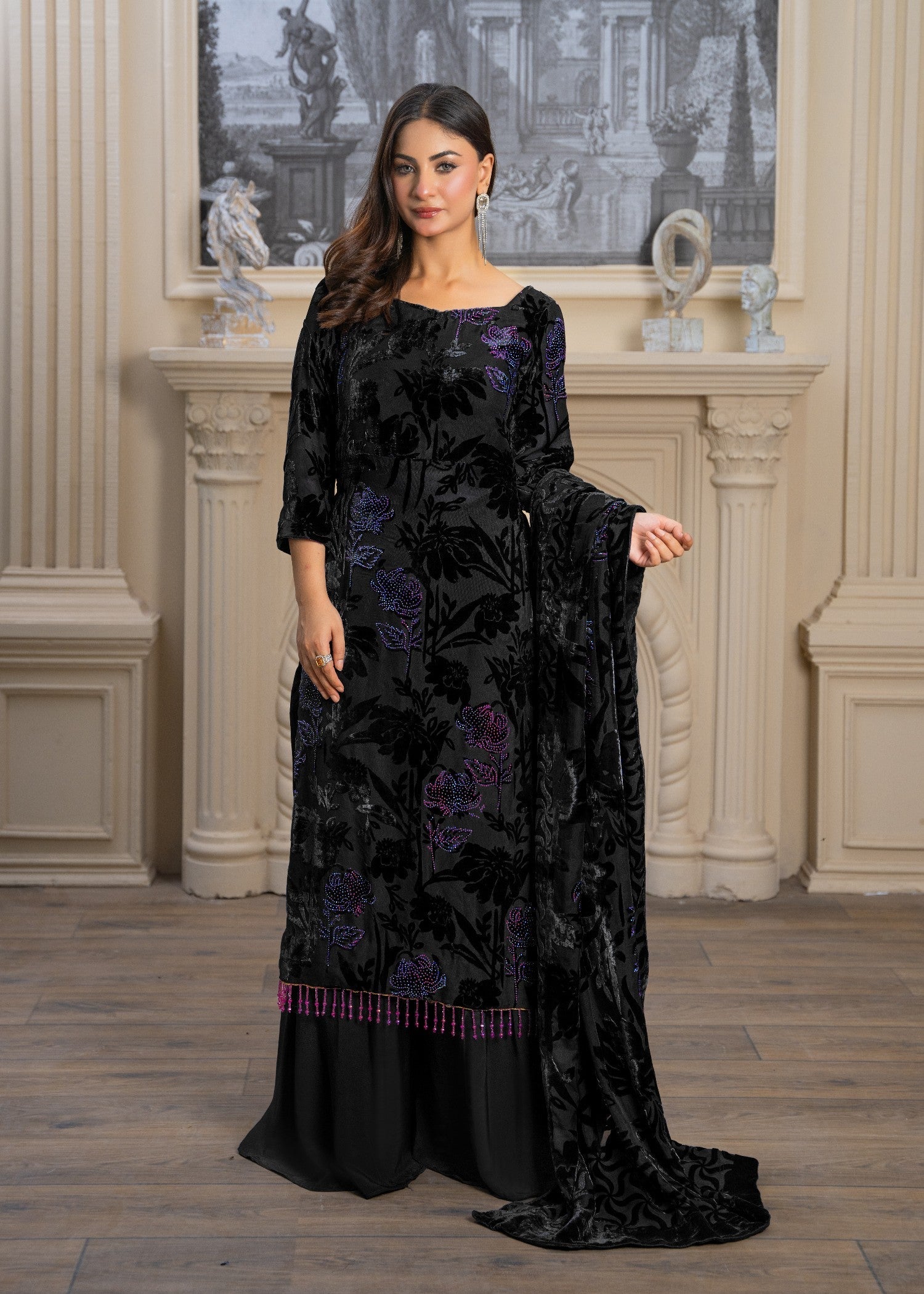 velvet Unstitched in Black