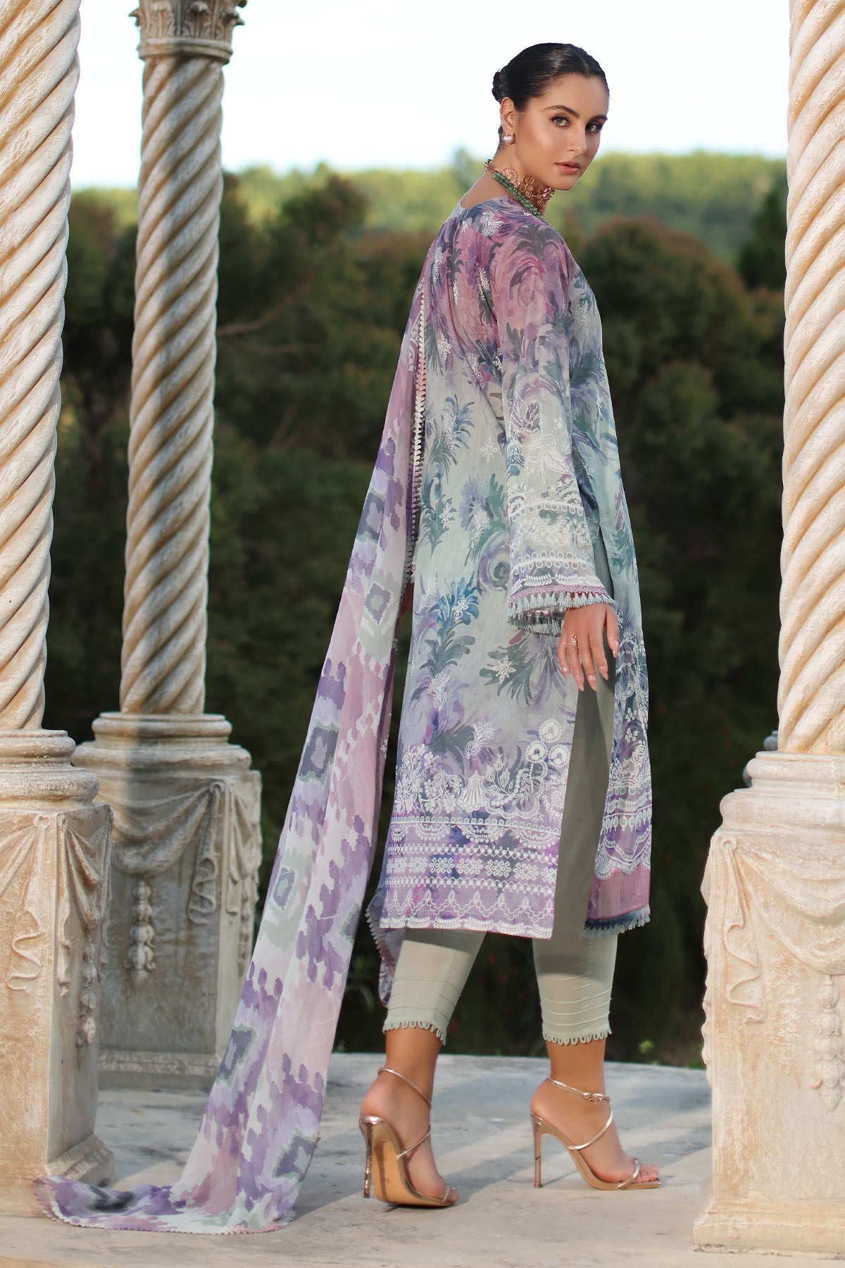 Signature Lawn Prints – SP-199