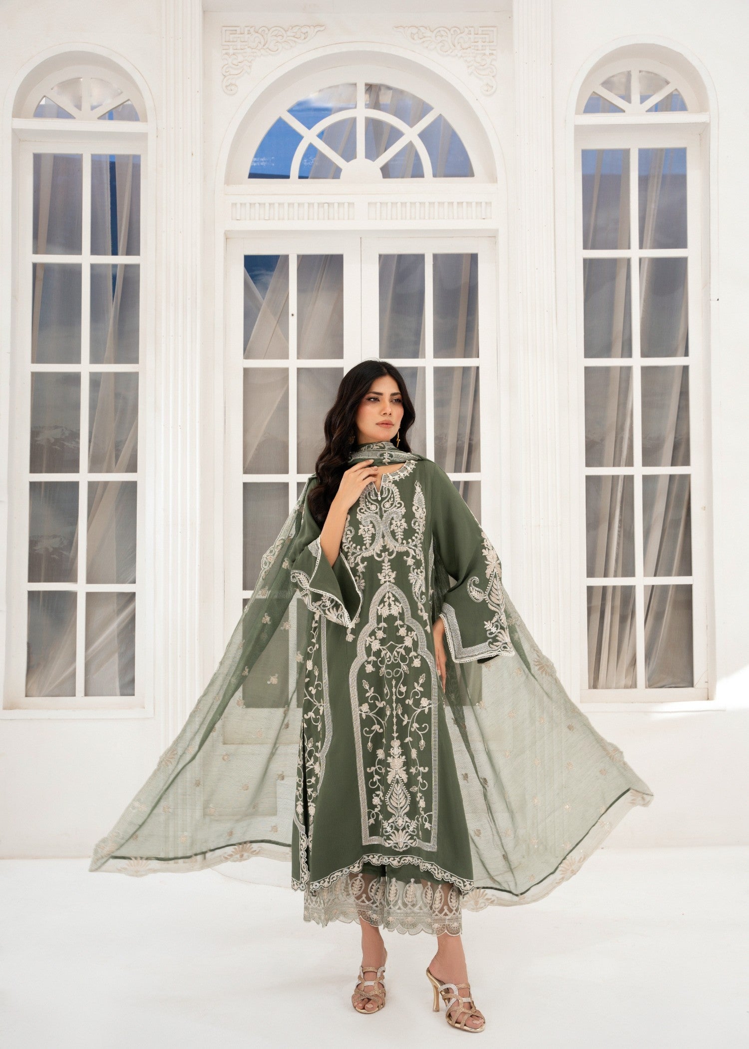 crepe Kurta Set in Sage green