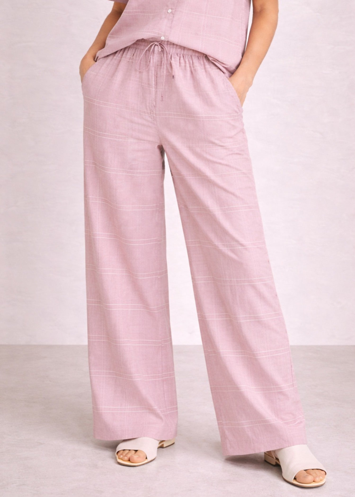 cotton Trousers in Blush pink