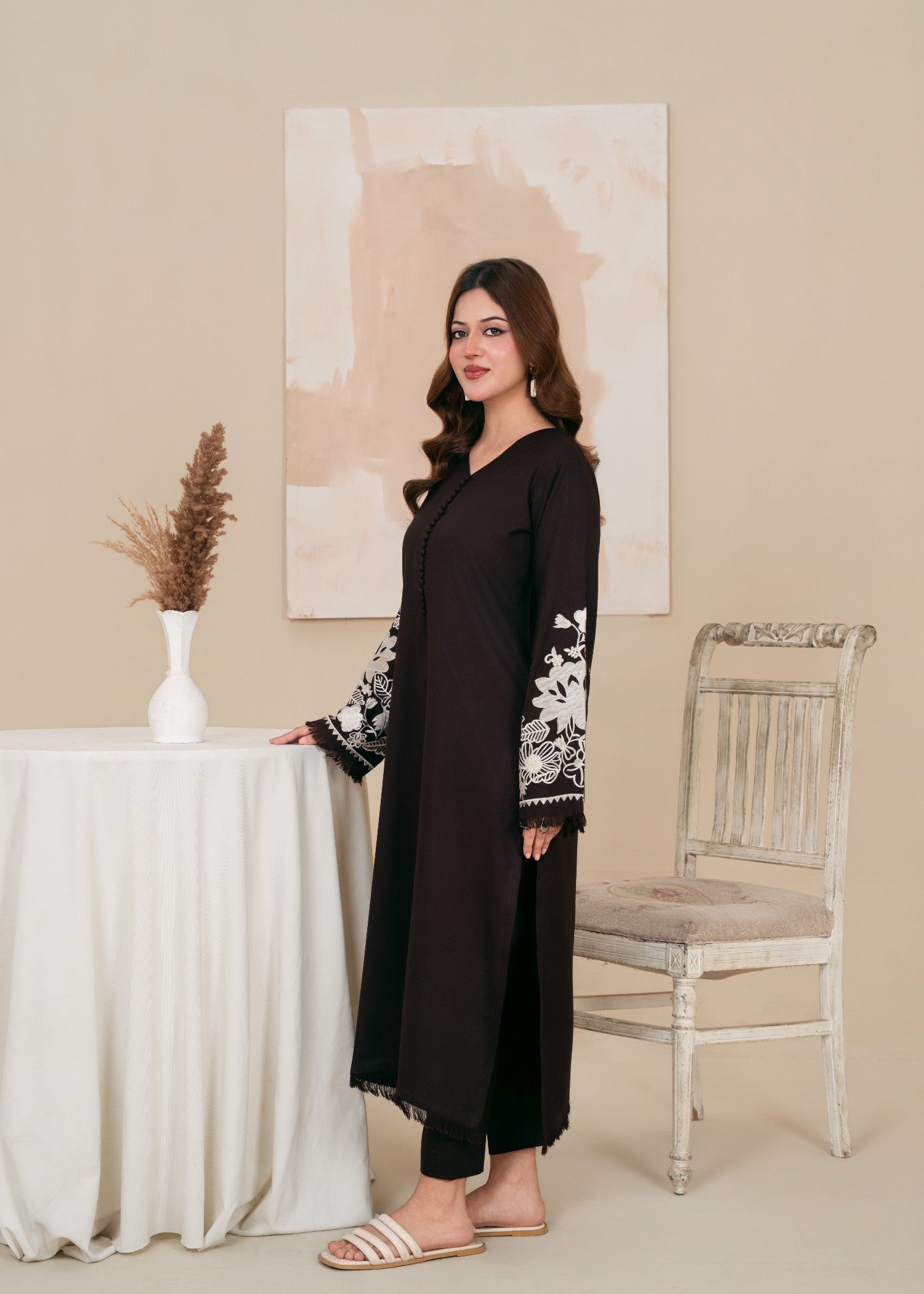 dhanak Kurta Set in Bistre brown