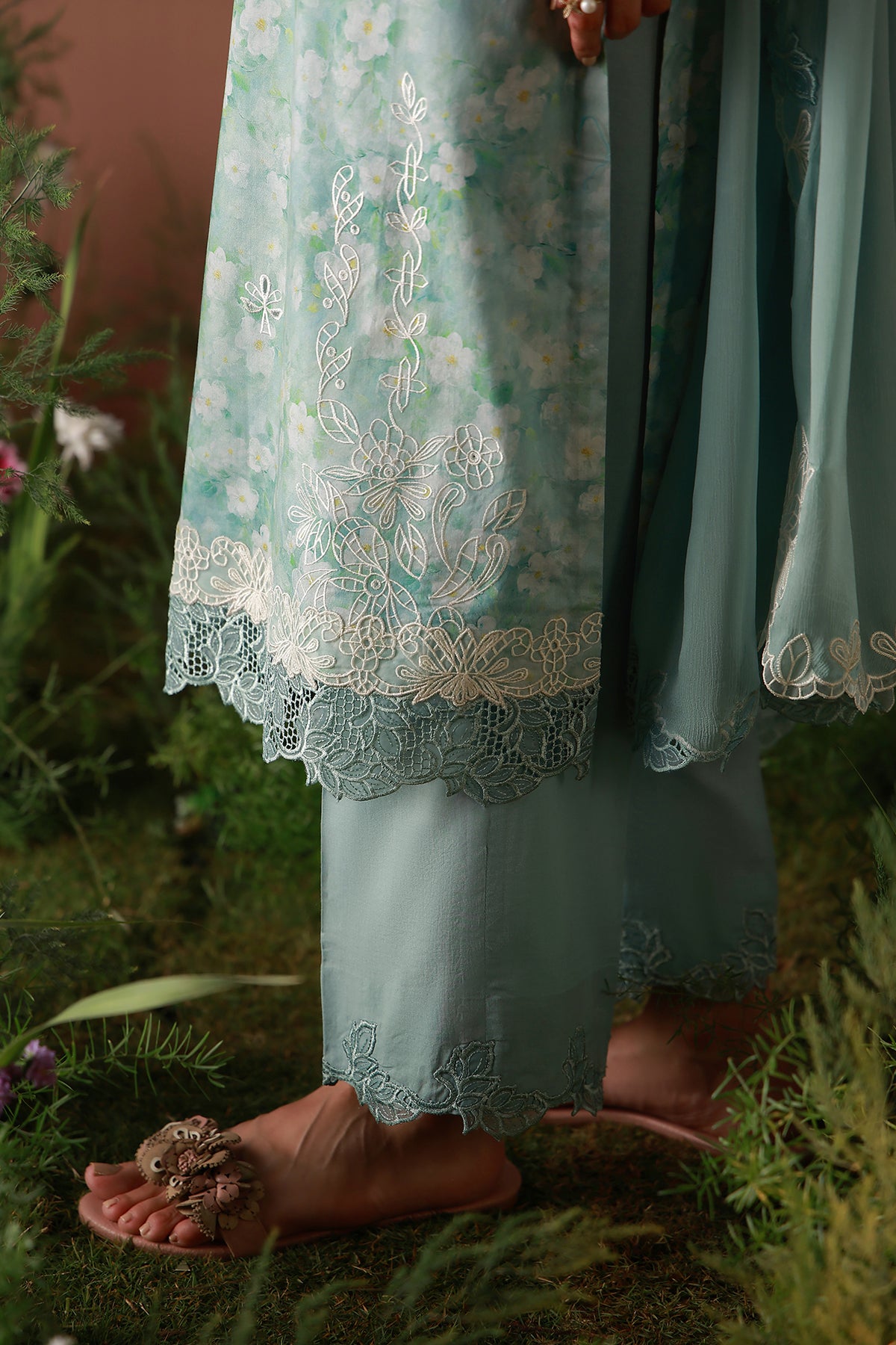 Mirha Lawn – Pale Azure
