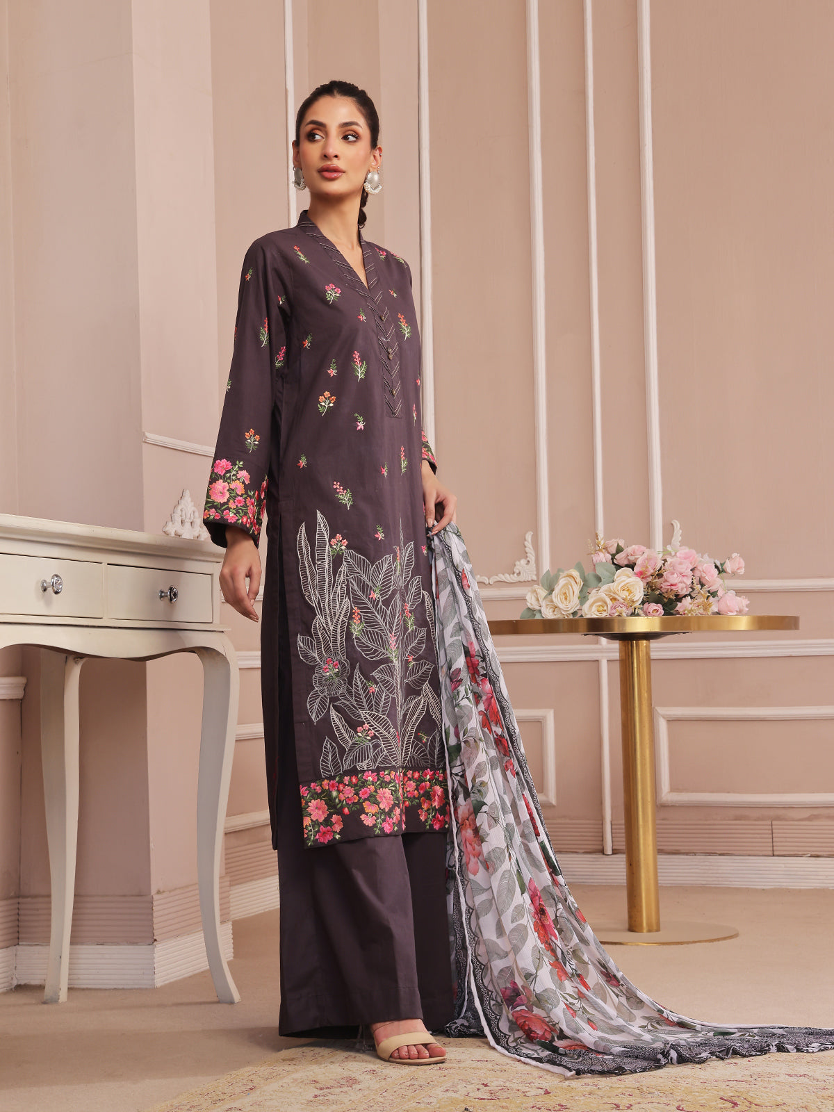 cambric Kurta Set in Dark brown