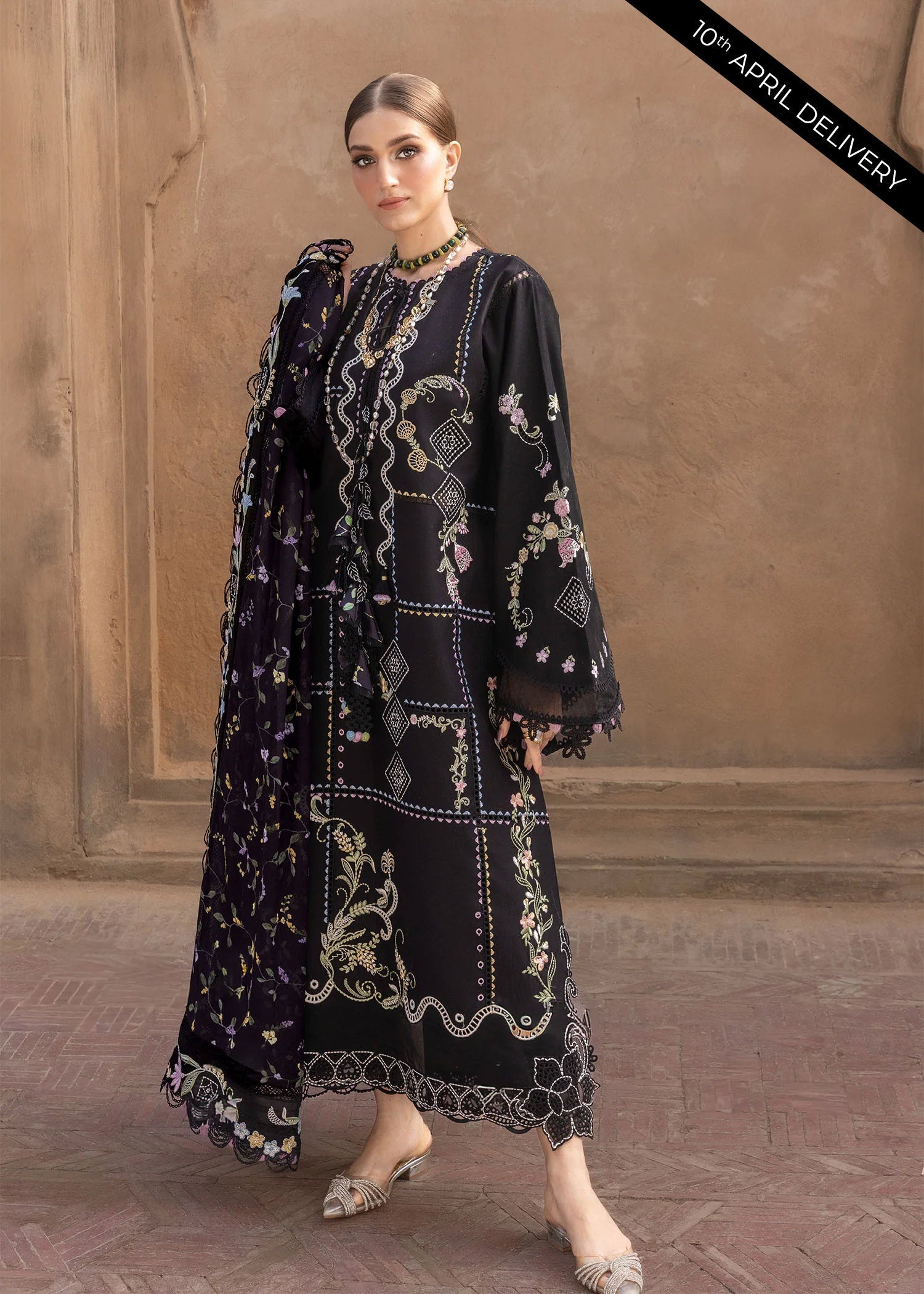 Flow Luxury Lawn – FLORAL SERENITY - D1A