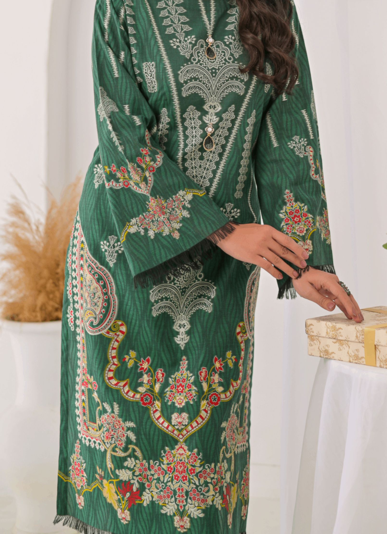 jacquard Kurta Set in Emerald green