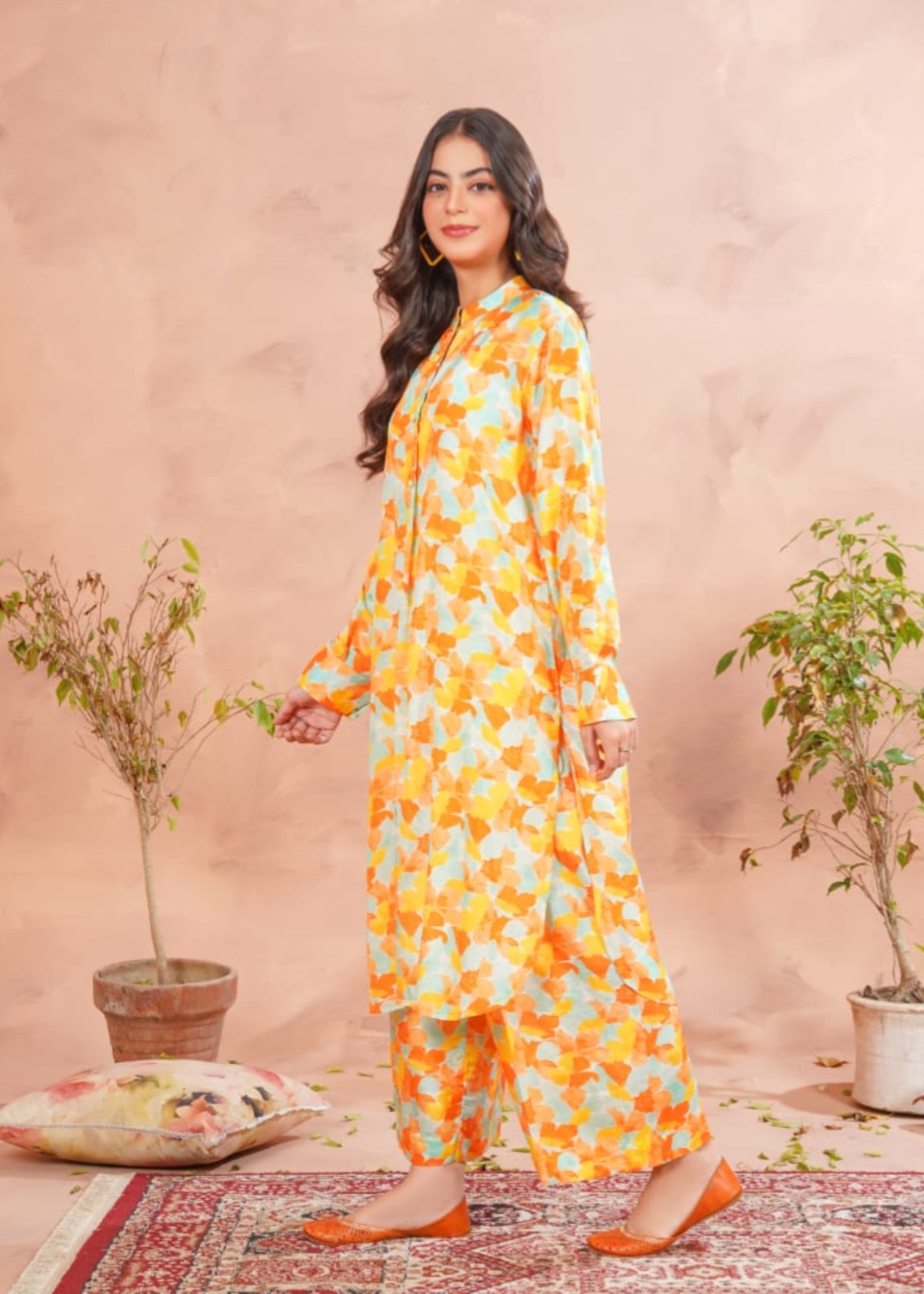 raw silk Kurta Set in Multi, bright orange, yellow-orange