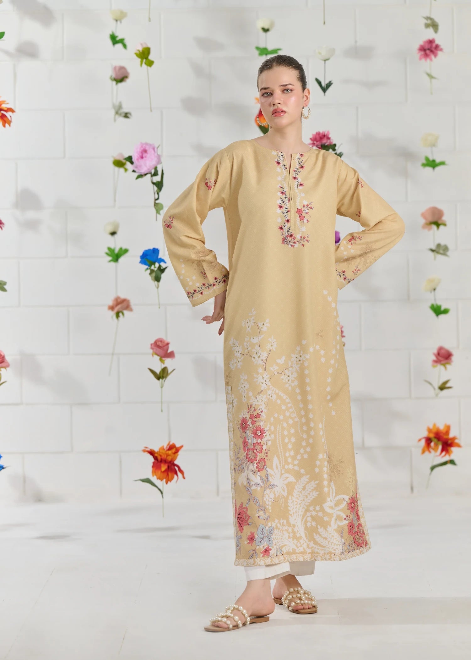 raw silk Kaftan in Beige