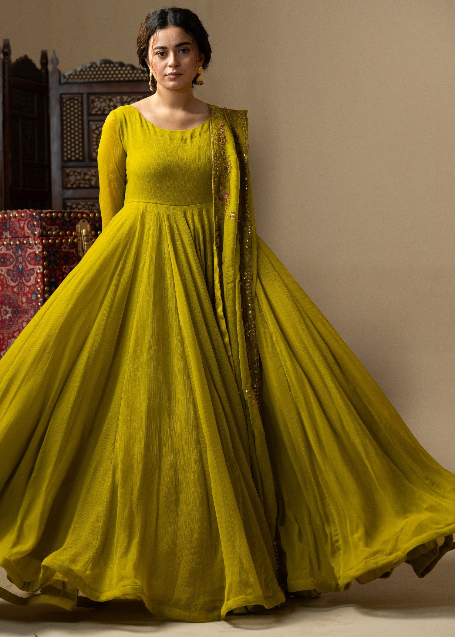 bemberg crinkle chiffon Pishwas in Yellow green