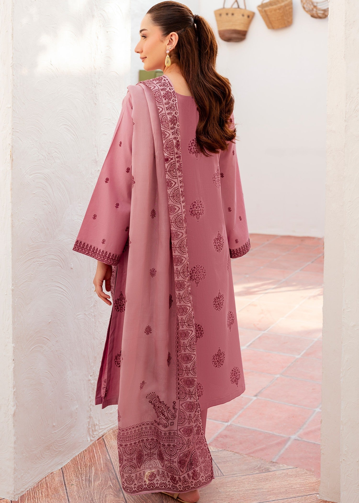 lawn cotton Kurta Set in Mauve pink