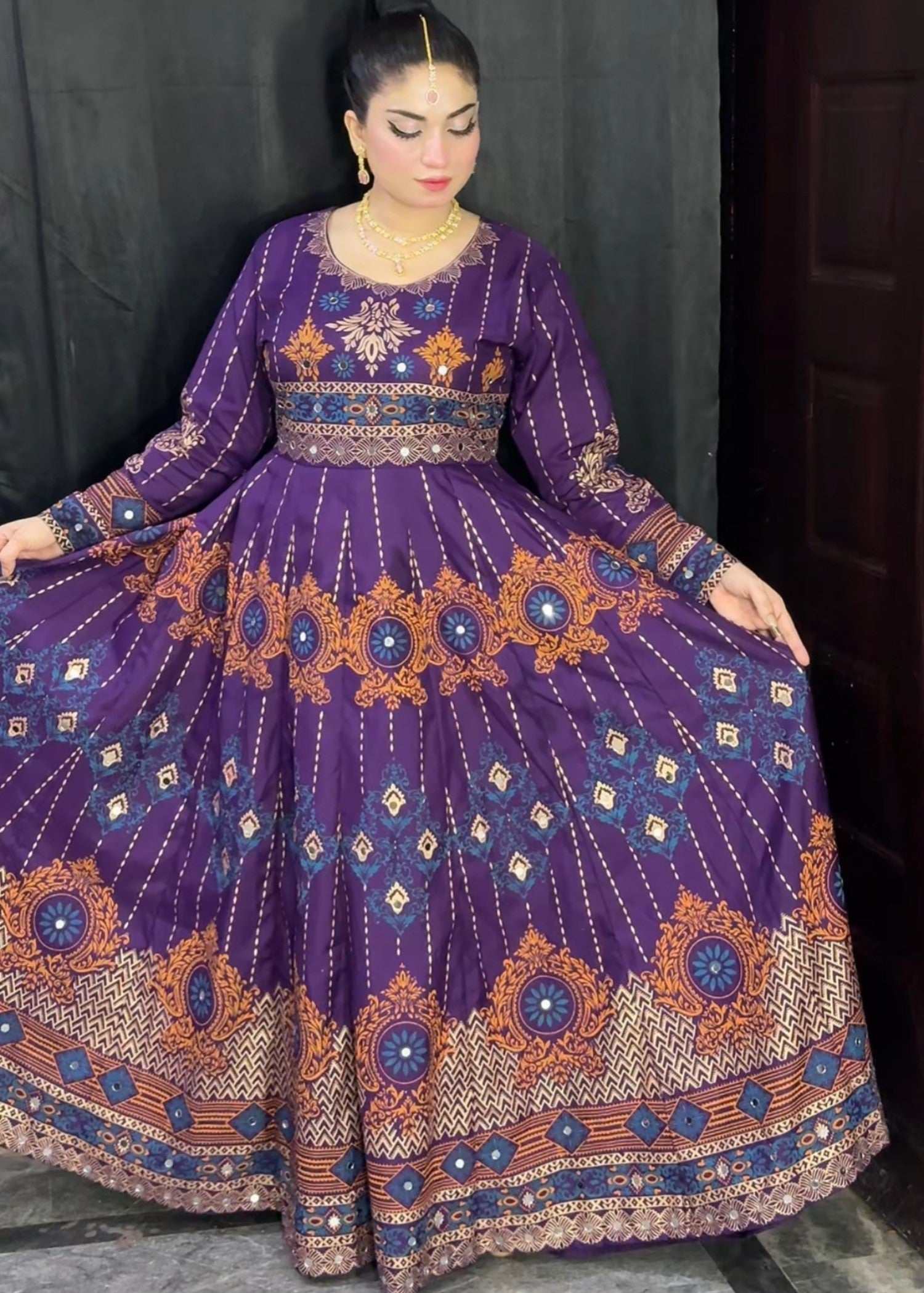 satin silk Maxi in Purple heart