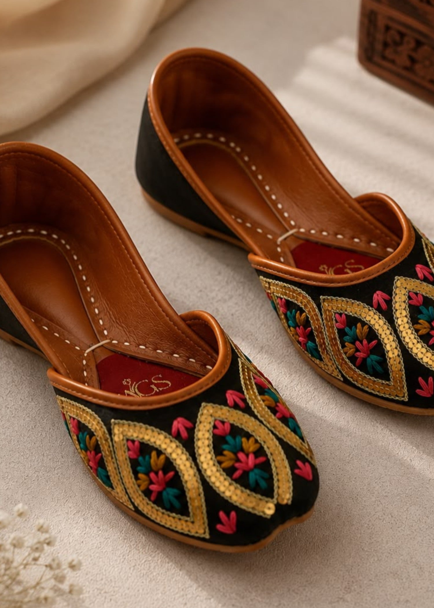 Khussa in Black by - High Quality Women Khussa RTM8601