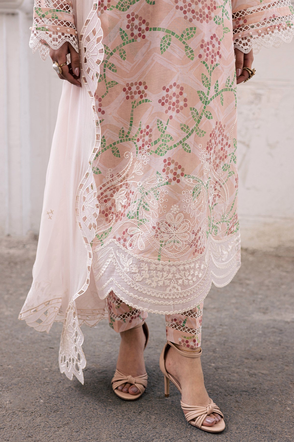 Maya Lawn – NS-169