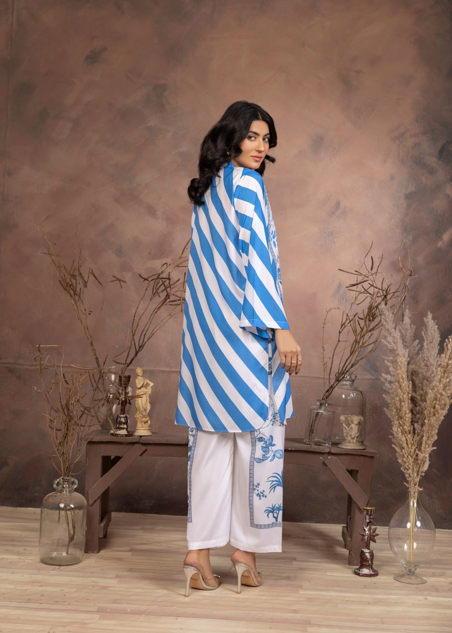 polyester crepe Kurta Set in Blue, white