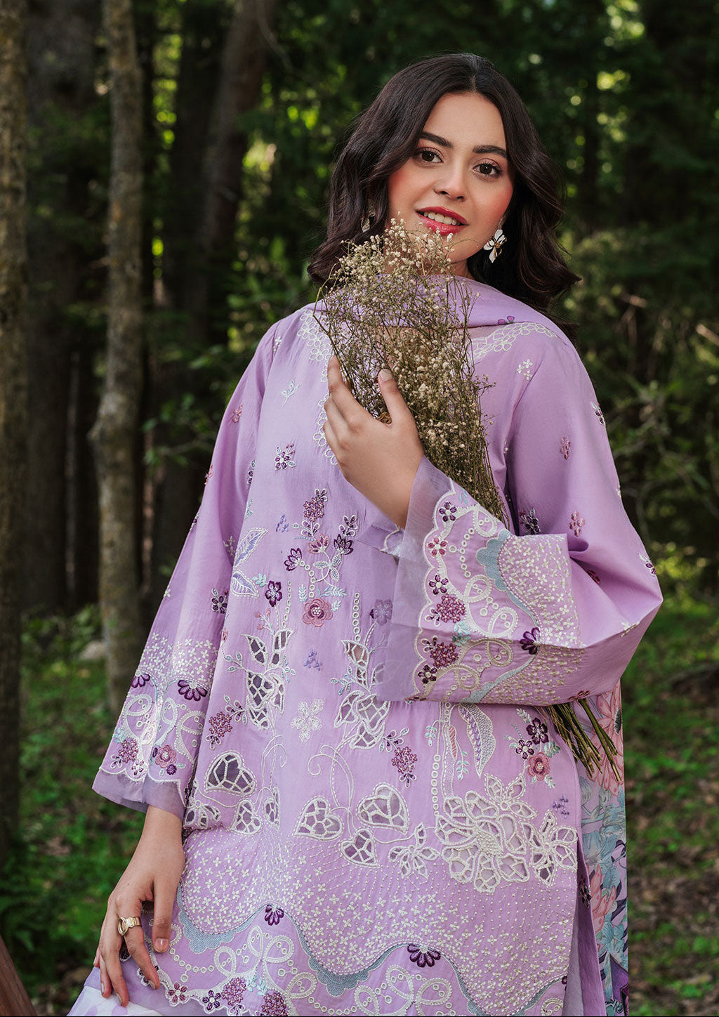 Pine Tale Essential Lawn – AL-104