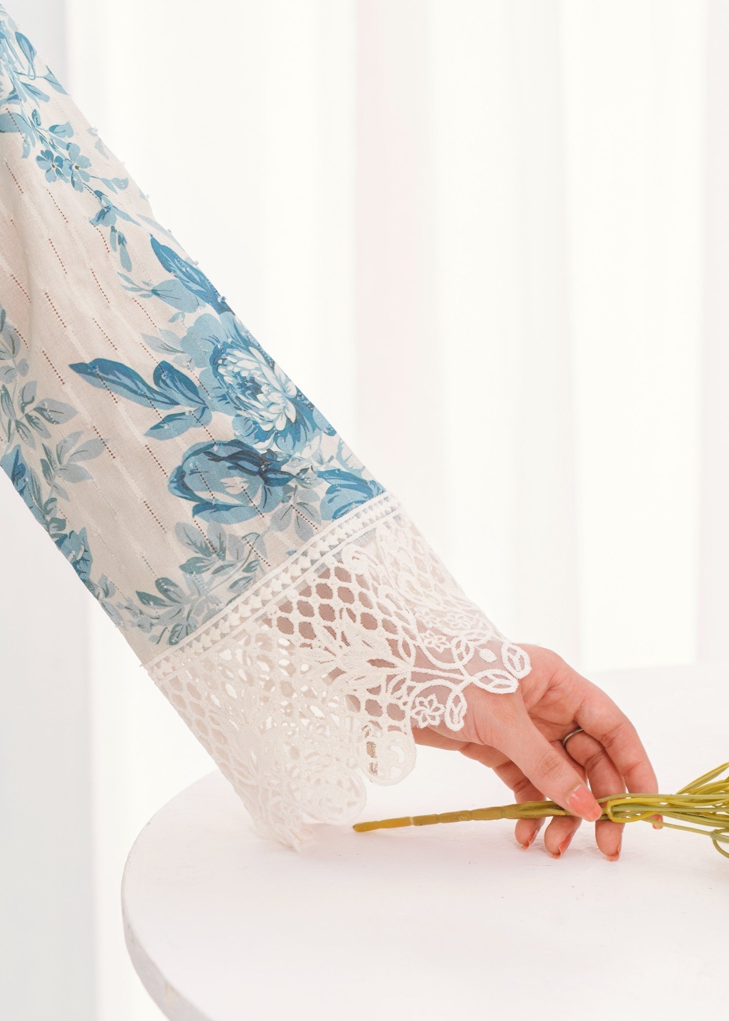 textured lawn Kurta Set in White smoke