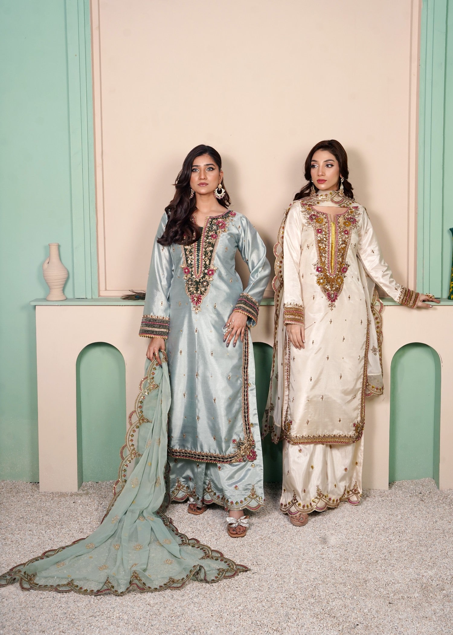 tussar silk Kurta Set in Floral white