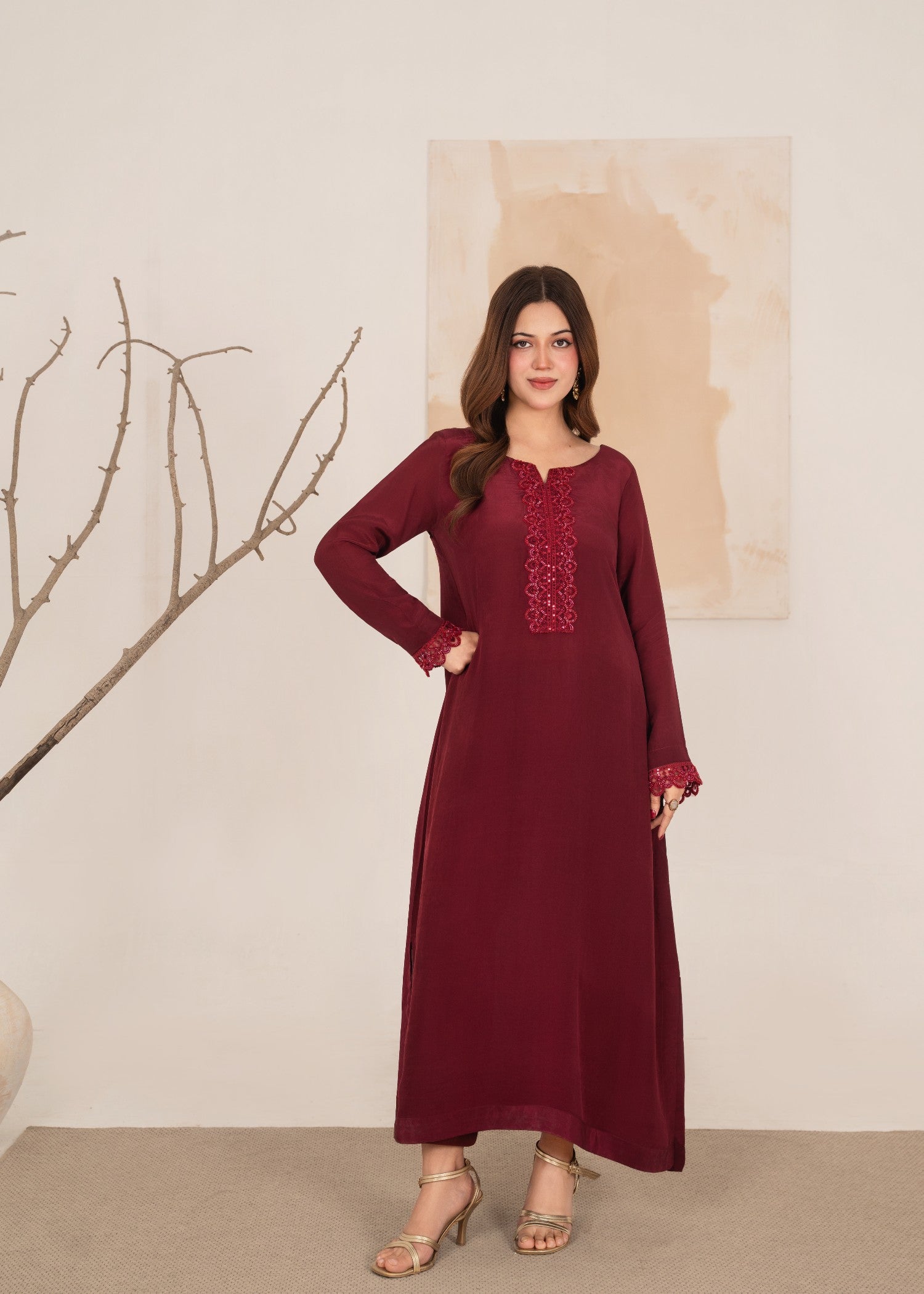 grip Kaftan in Maroon