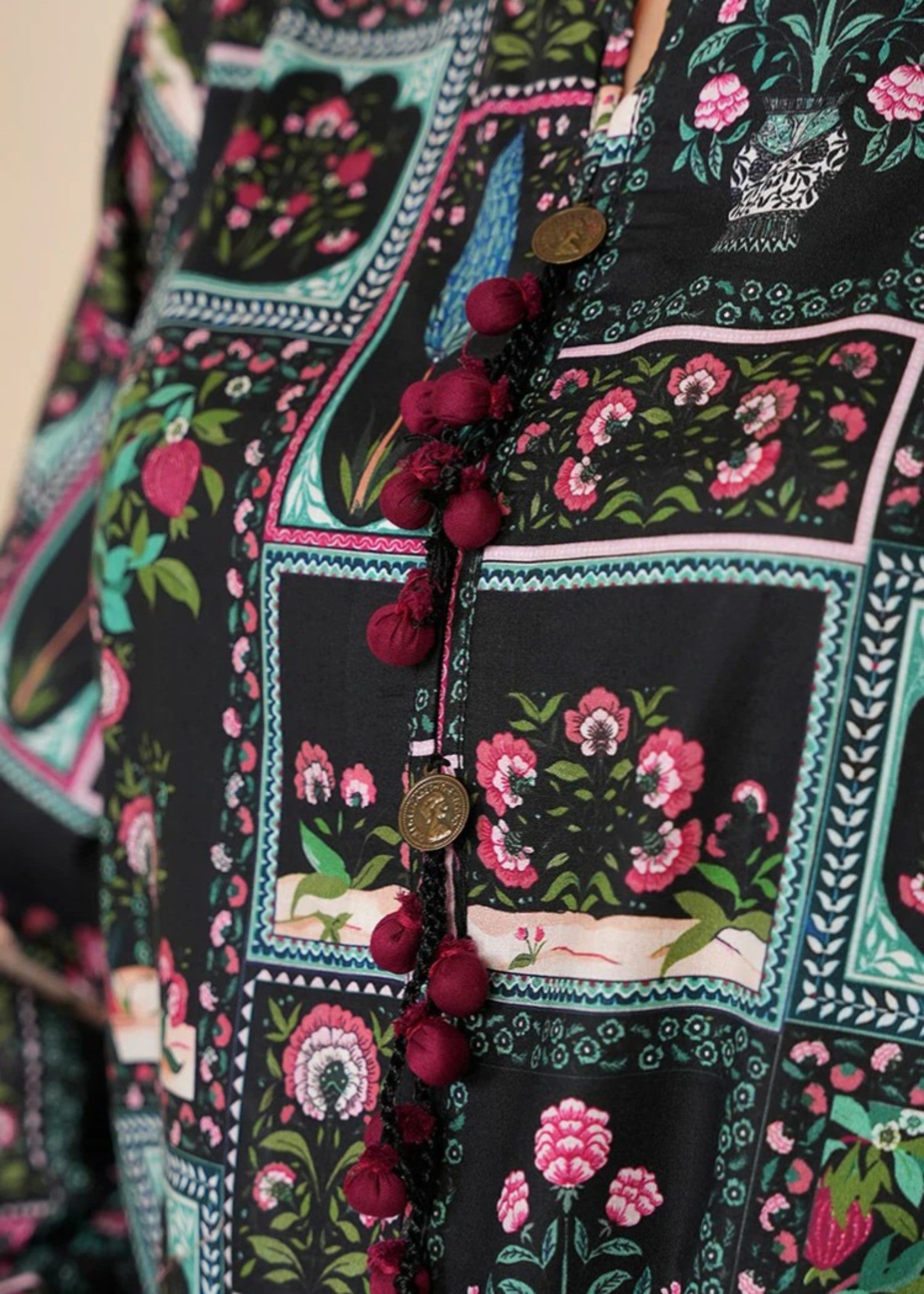 cambric Kaftan in Black