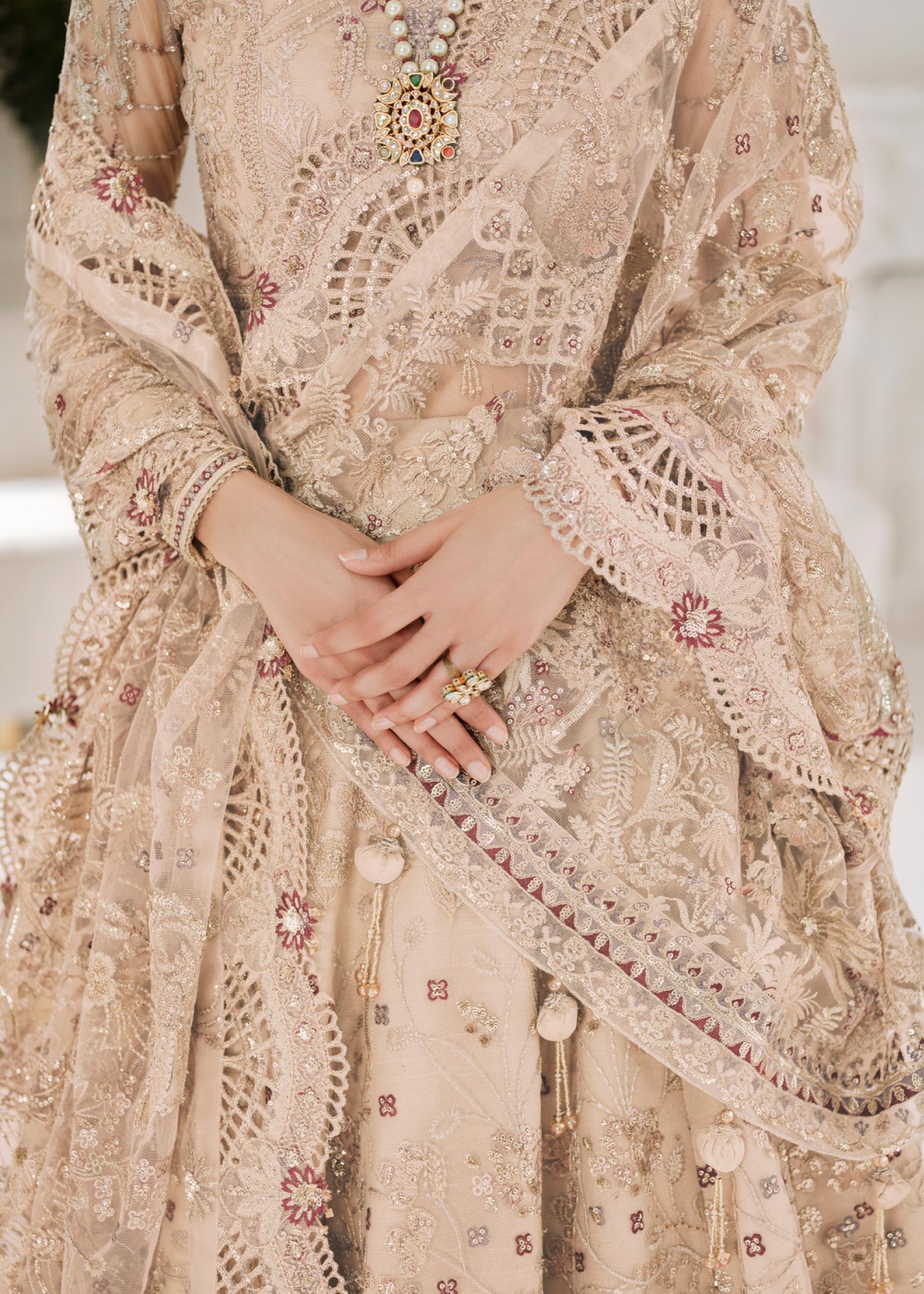net Unstitched in Beige