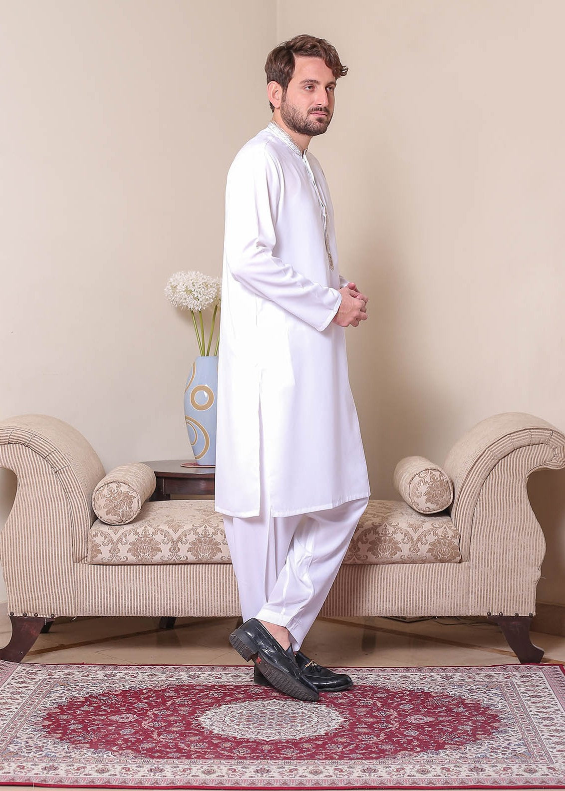 georgette Shalwar Kameez in Off-white