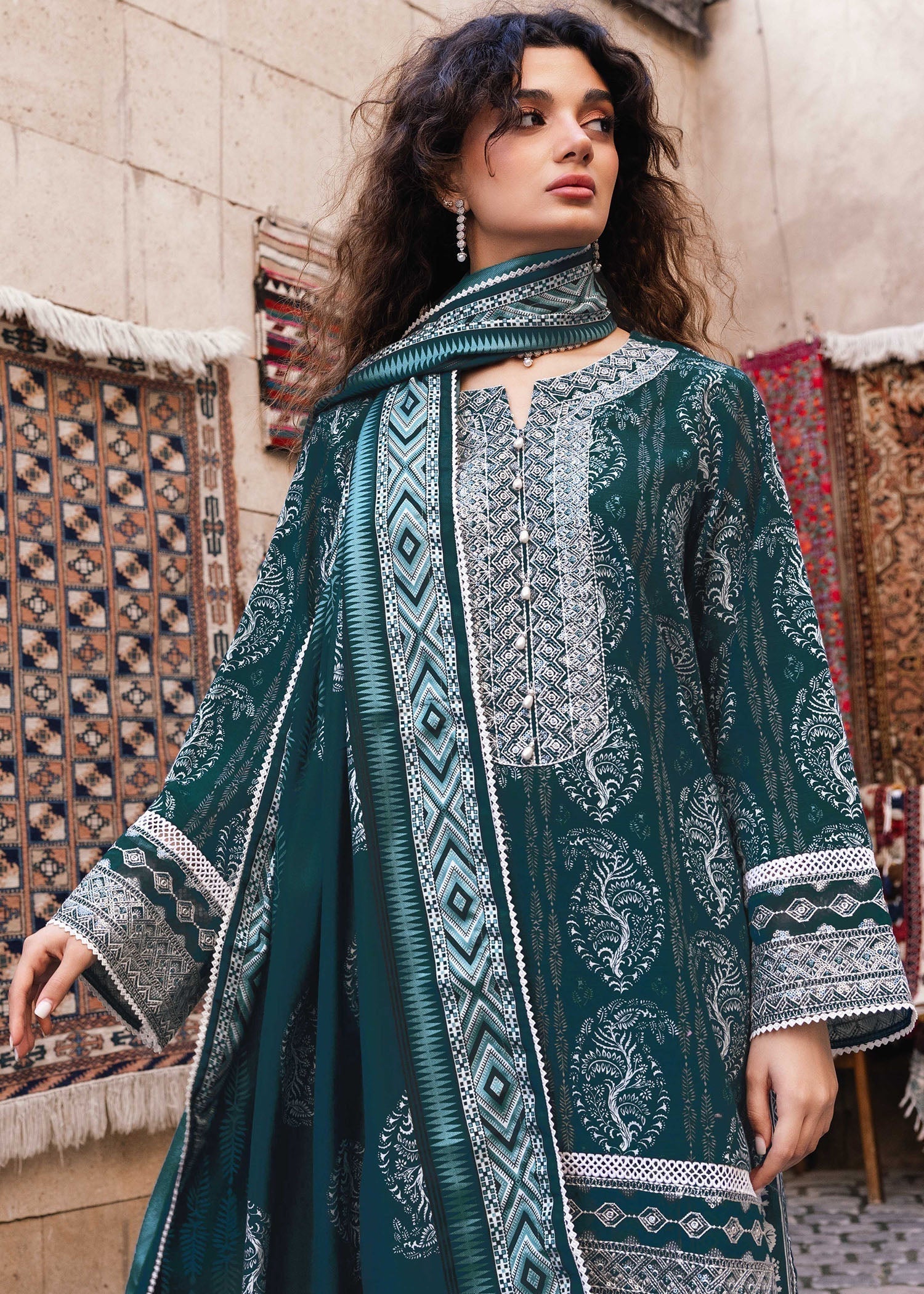 khaddar Kurta Set in Forest green