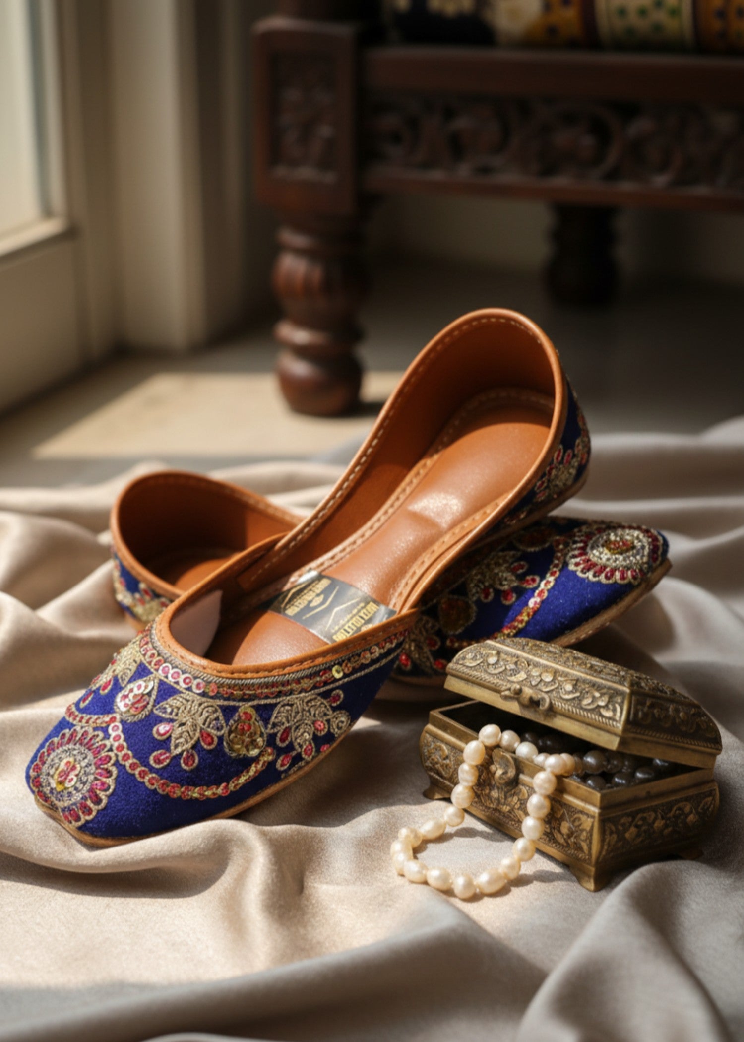 Khussa in Cobalt blue by - High Quality Women Khussa XYY3146