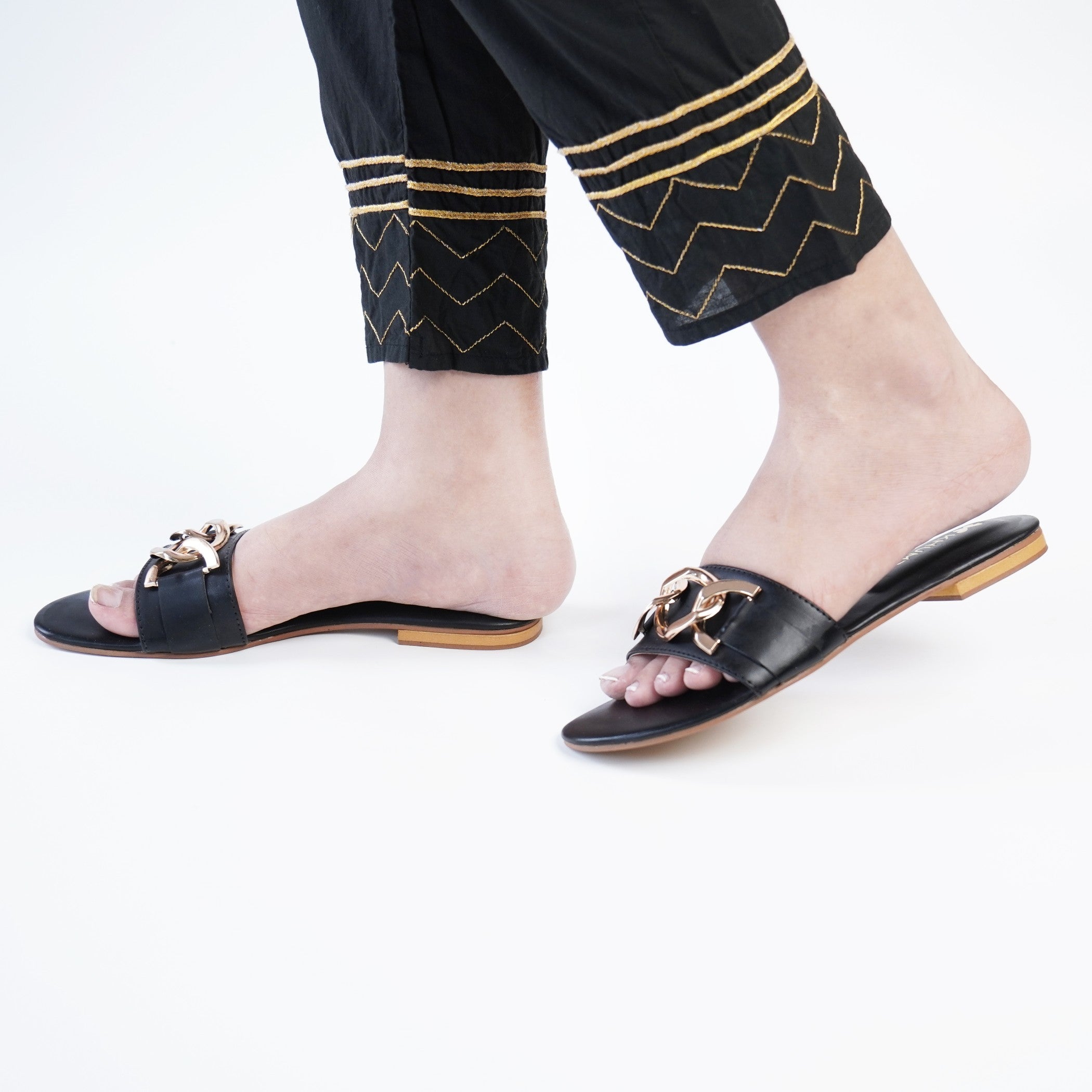 Flats in Black by - High Quality Women Flats SNS9262